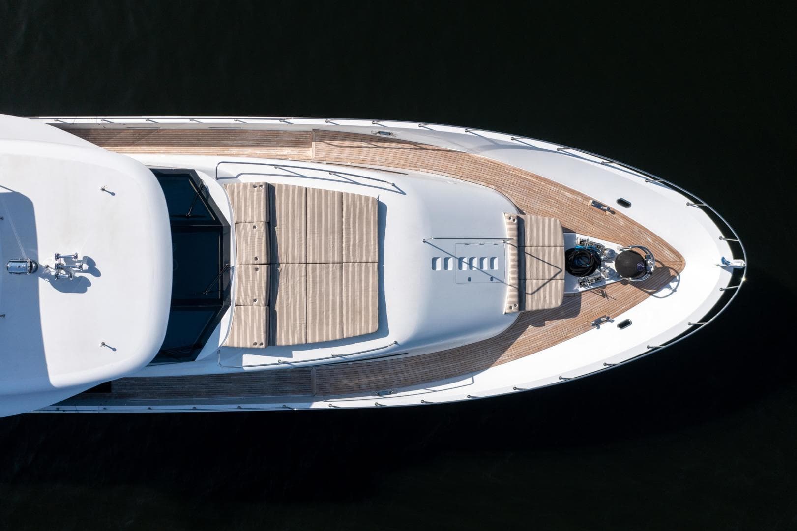2000 Crescent Custom Yachts 104' à vendre à Vancouver, British Columbia Motor Yacht 4