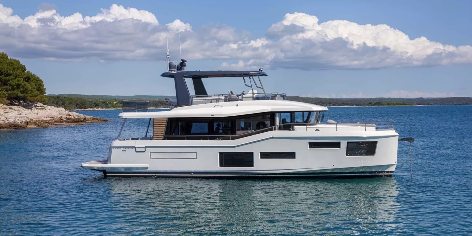 2026 Beneteau Grand Trawler 63 for Sale in Baltimore, Maryland Flybridge 2