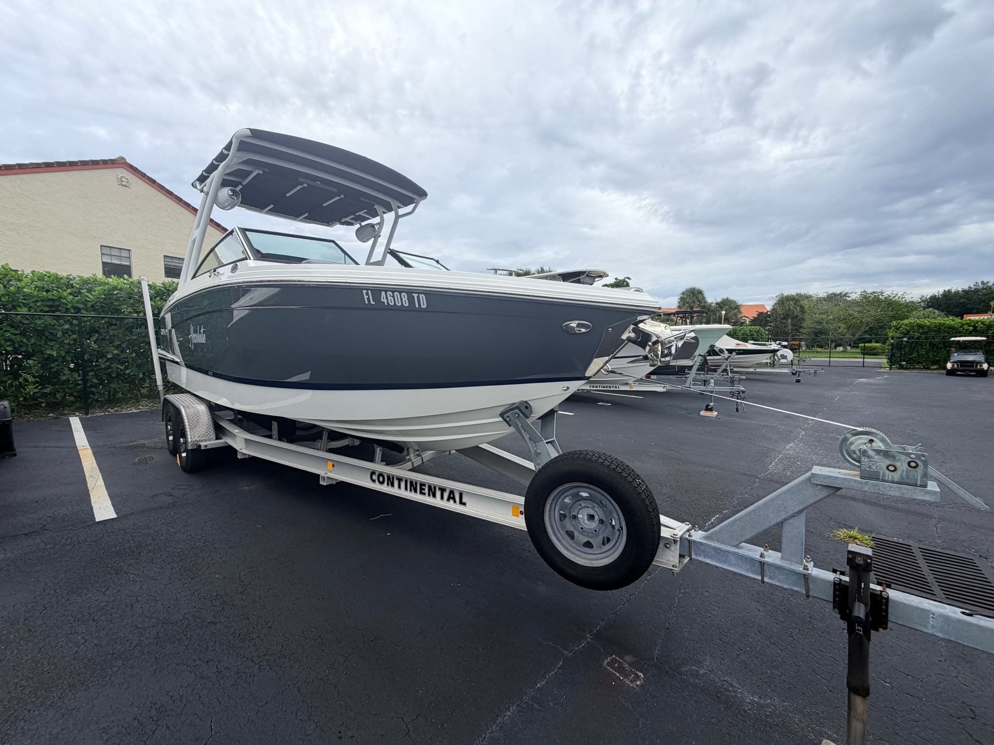 2022 Cobalt Boats R6 Outboard for Sale in Deerfield Beach, Florida Bowrider 4
