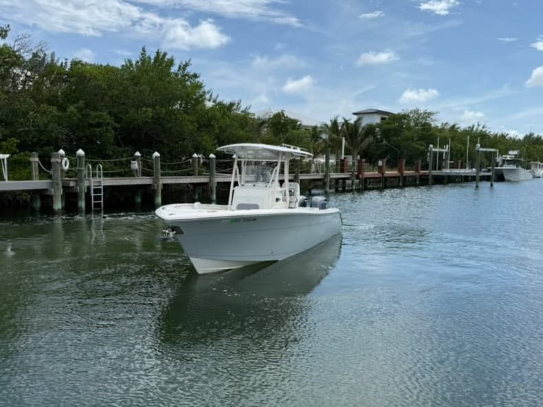 2018 Cobia 261 Center Console zum Verkauf in Key Largo, Florida Center Console 4
