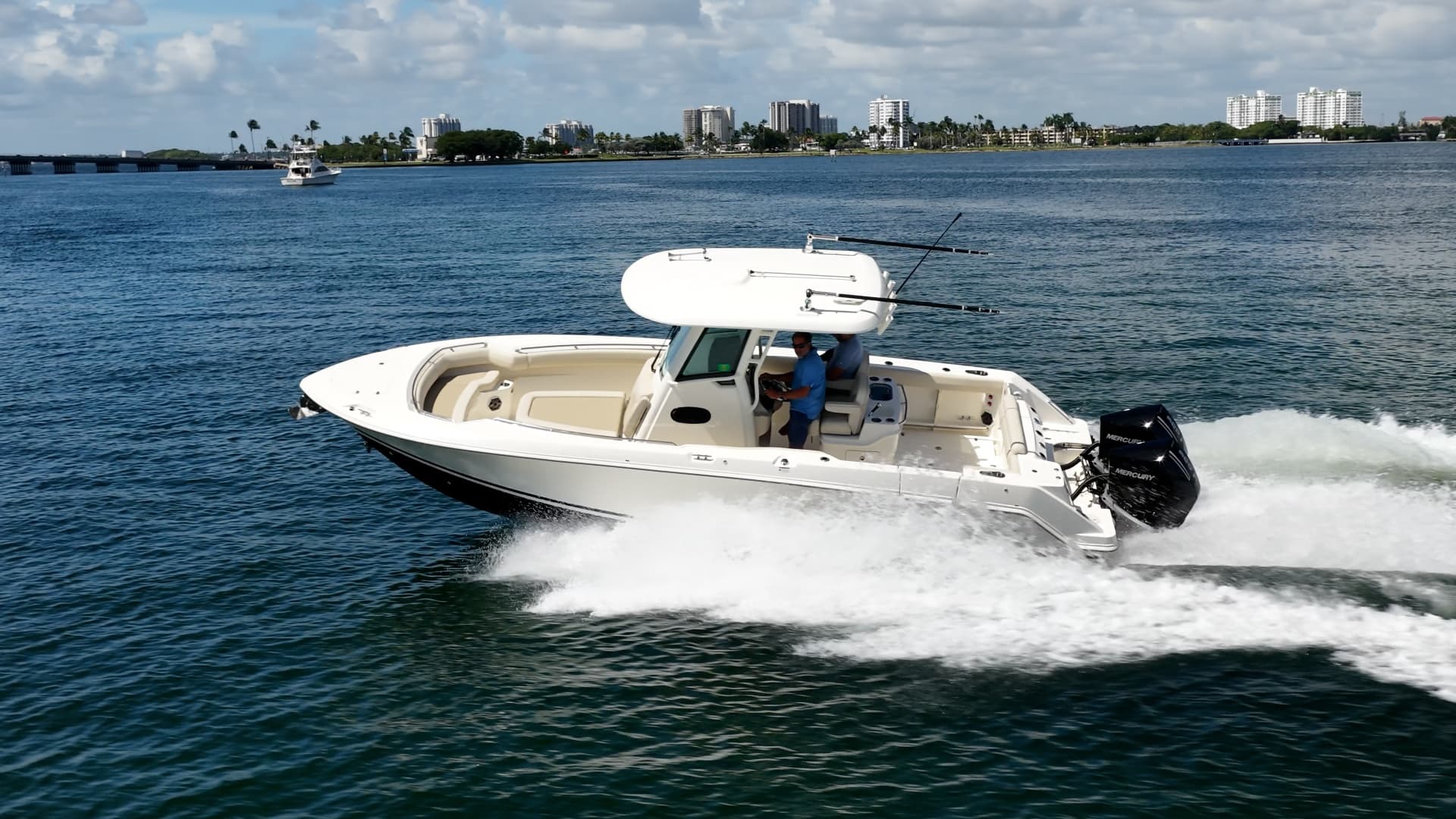 2024 Boston Whaler 280 Outrage te koop in Aventura, Florida Center Console 4