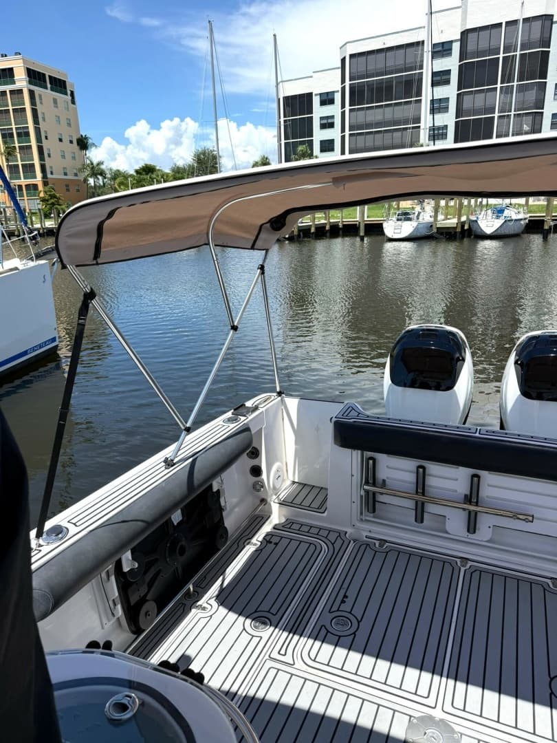 2006 Pro-Line 32 Express a la venta en Punta Gorda, Florida Cuddy Cabin 5