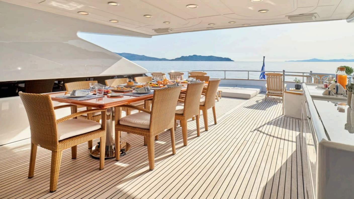 1998 Tecnomarine 36M for Sale in Piraeus, GR Motor Yacht 5