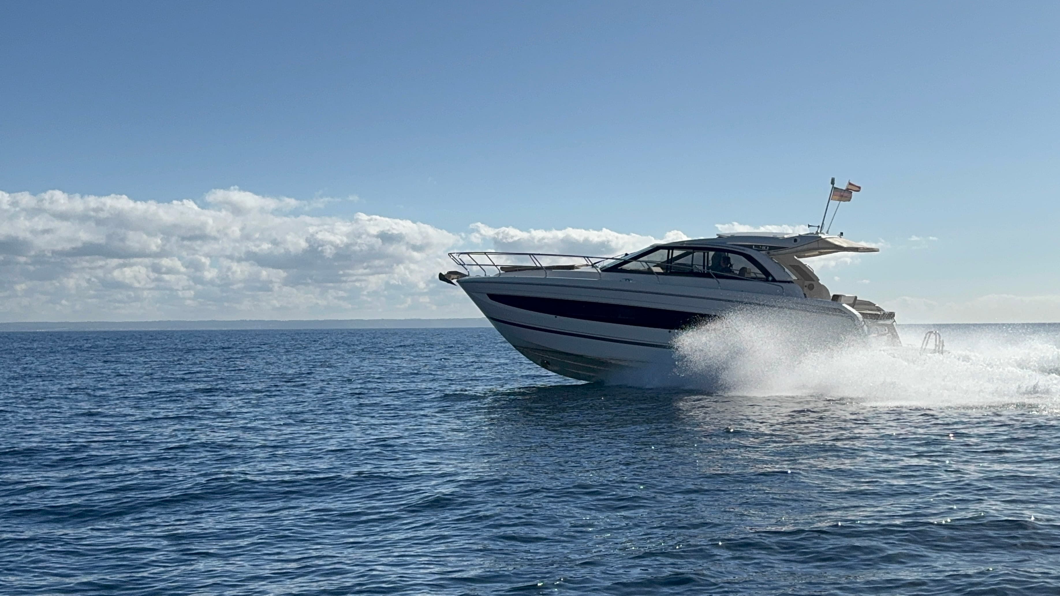 2019 Jeanneau Leader 40 for Sale in Balearic Islands, ES Motor Yacht