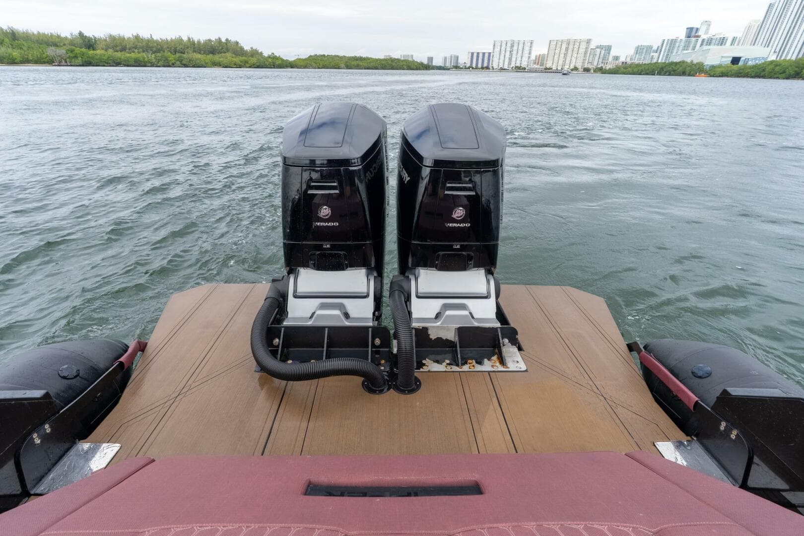 2023 Skipper Powerboats 42 in vendita a Miami Beach, Florida Center Console 5