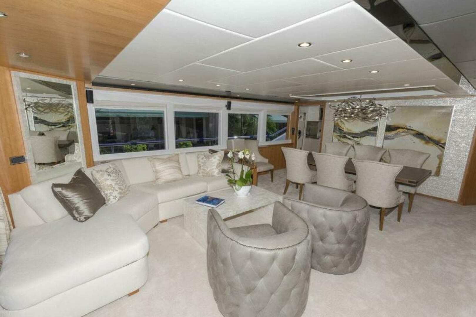 2027 Johnson Yachts 93 zum Verkauf in Kaohsiung, TW Motor Yacht 3