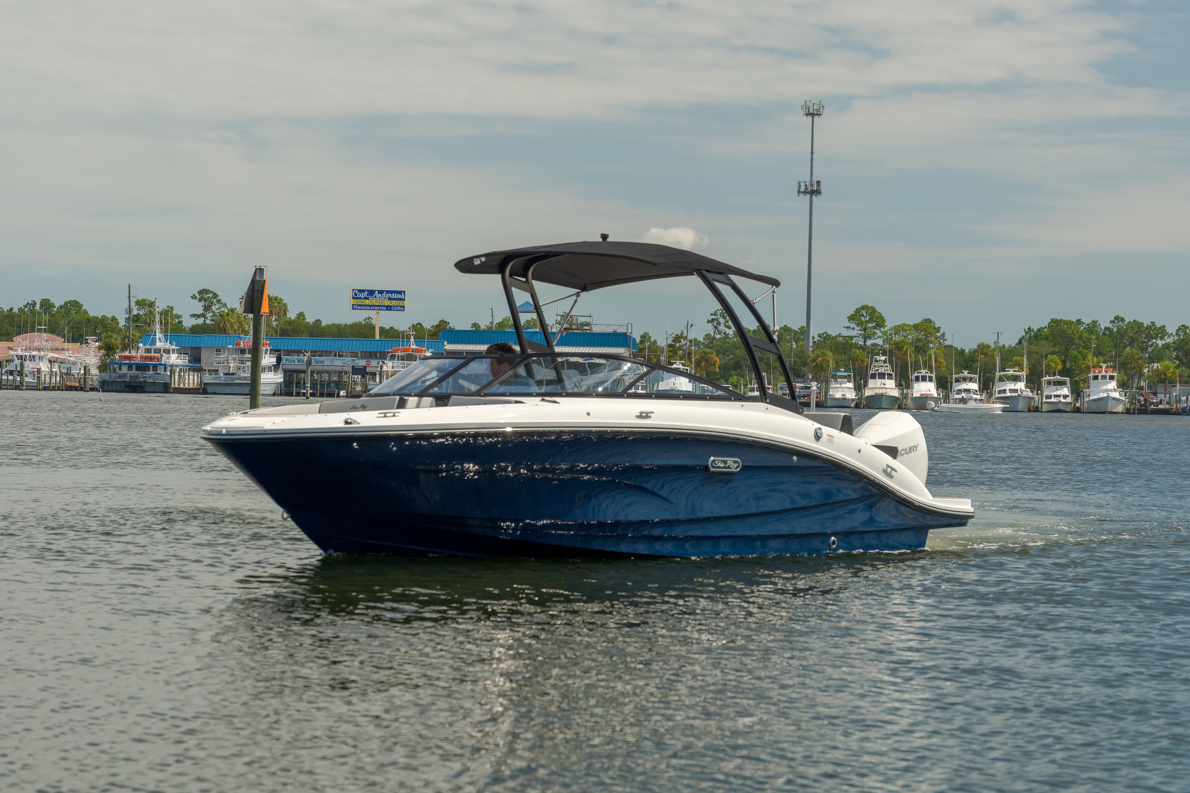 2027 Sea Ray SPX 210 Outboard zum Verkauf in Panama City, FL Bowrider 2