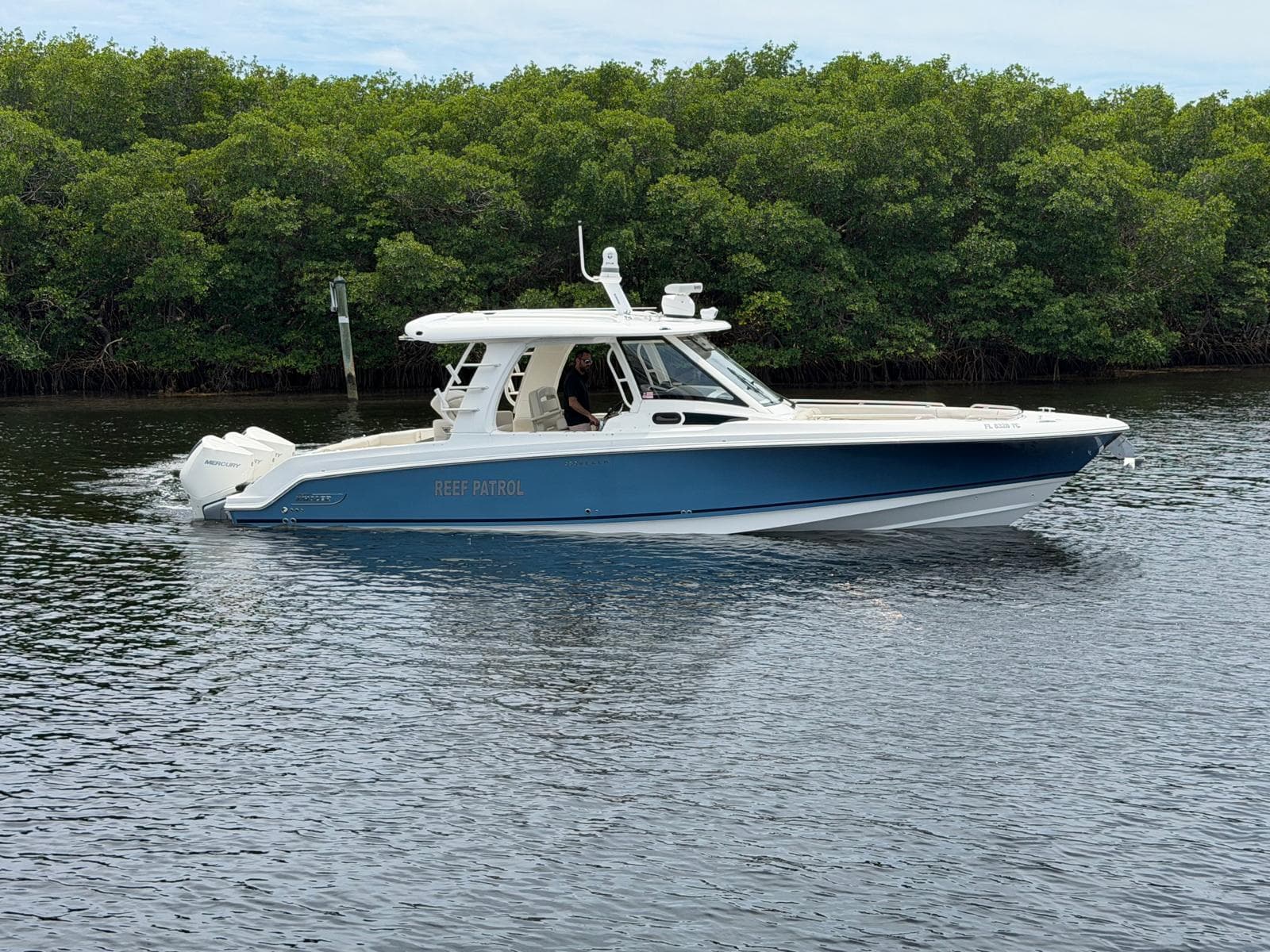 2022 Boston Whaler 350 Realm for Sale in Key Largo, FL Bowrider