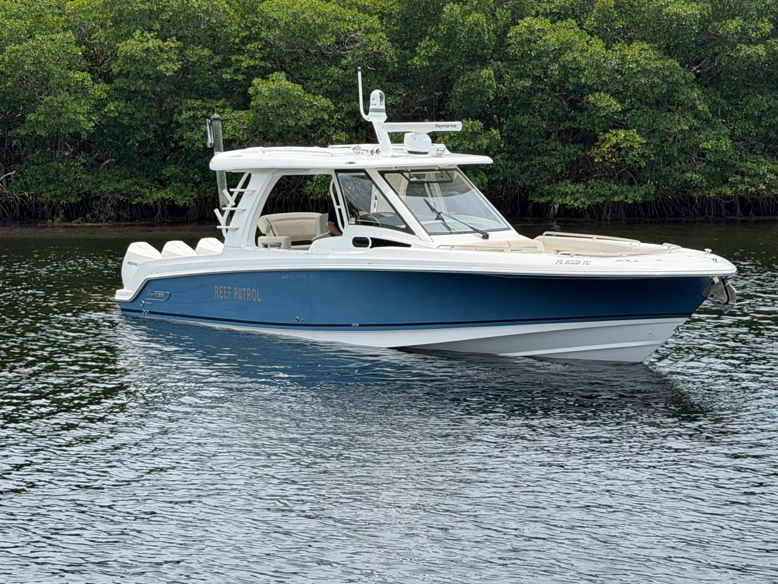2022 Boston Whaler 350 Realm for Sale in Key Largo, FL Bowrider 3