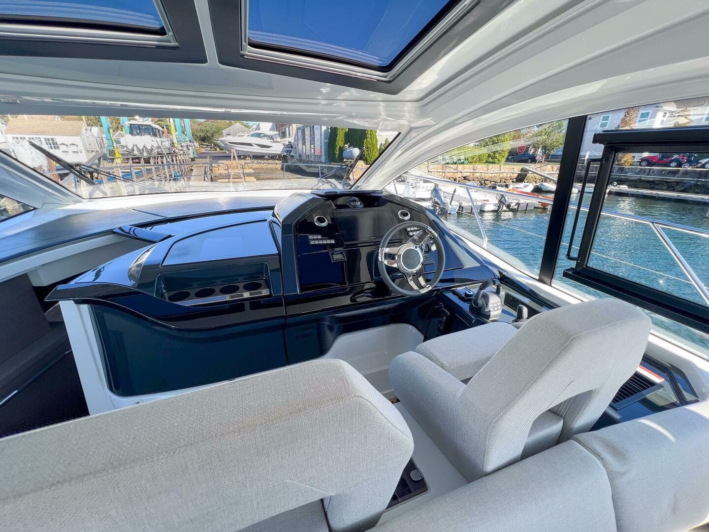 2024 Beneteau Gran Turismo 45 à vendre à Dartmouth, Massachusetts Motor Yacht 4