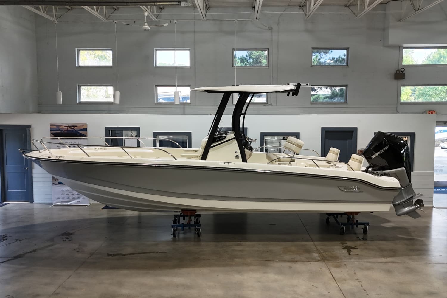 2026 Boston Whaler 250 Dauntless zum Verkauf in Cornelius, North Carolina Center Console 2