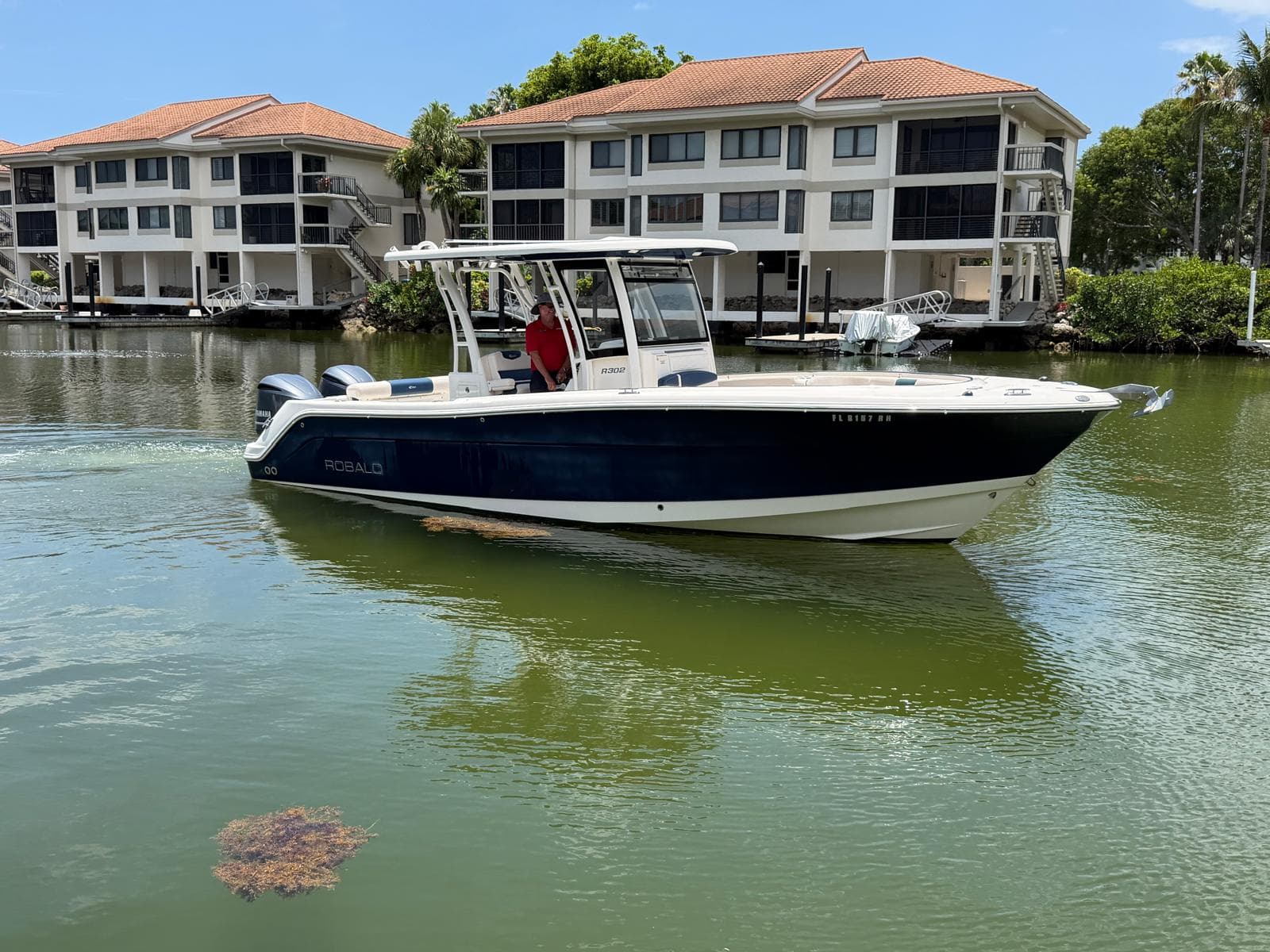 2017 Robalo R302 zum Verkauf in Key Largo, Florida Center Console 2