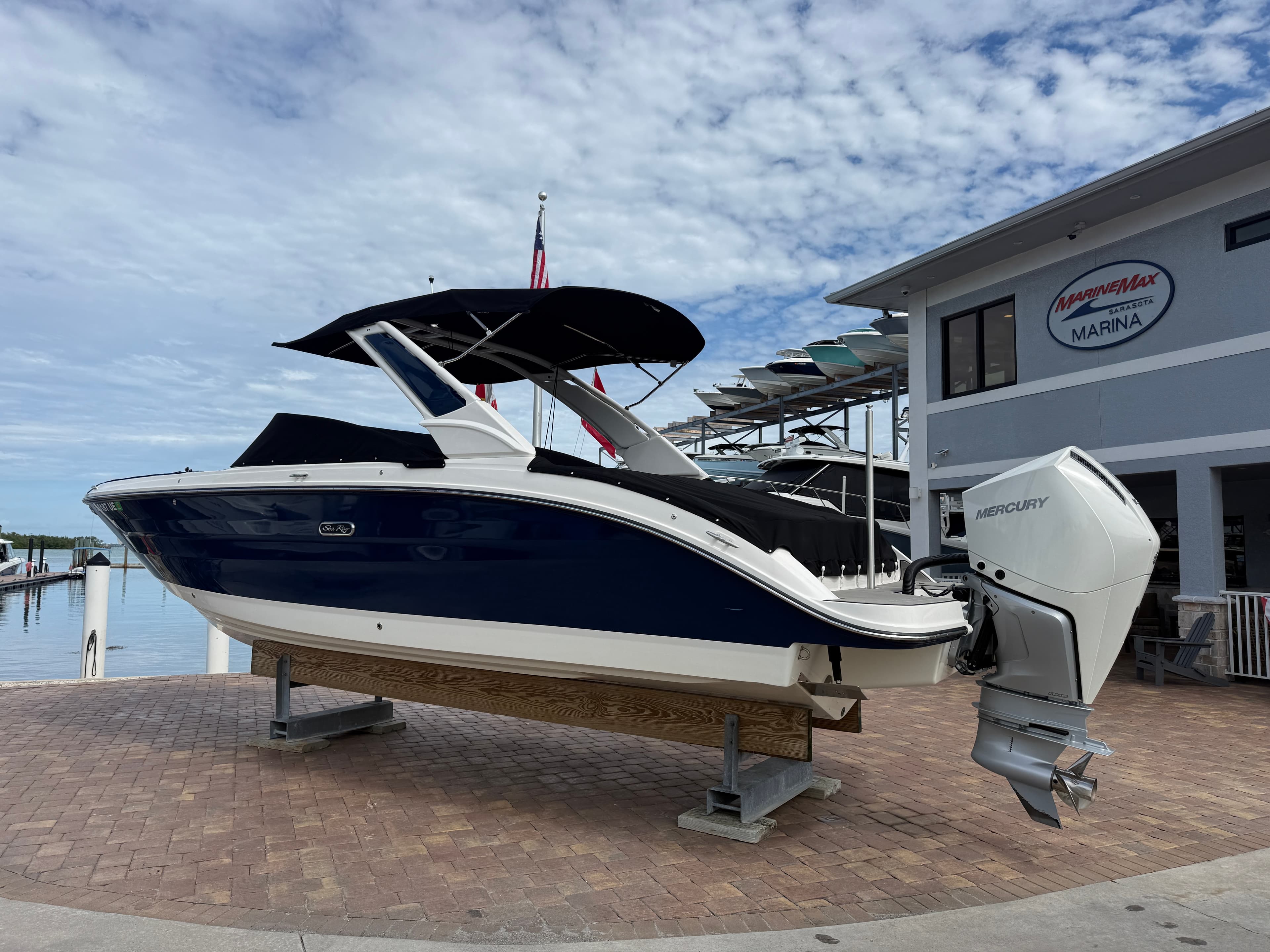 2025 Sea Ray SDX 270 Outboard for Sale in Sarasota, FL Bowrider 4