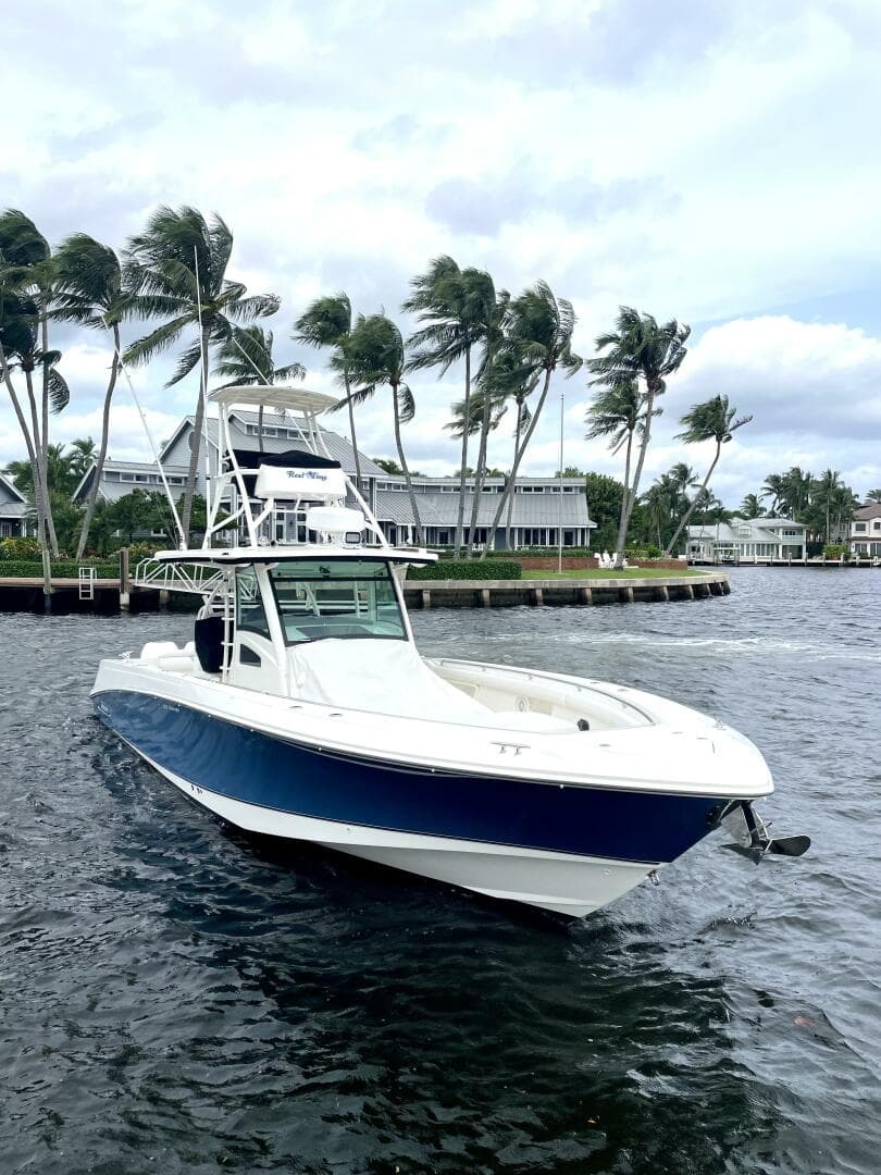 2013 Boston Whaler 370 Outrage zum Verkauf in Fort Lauderdale, Florida Center Console 5