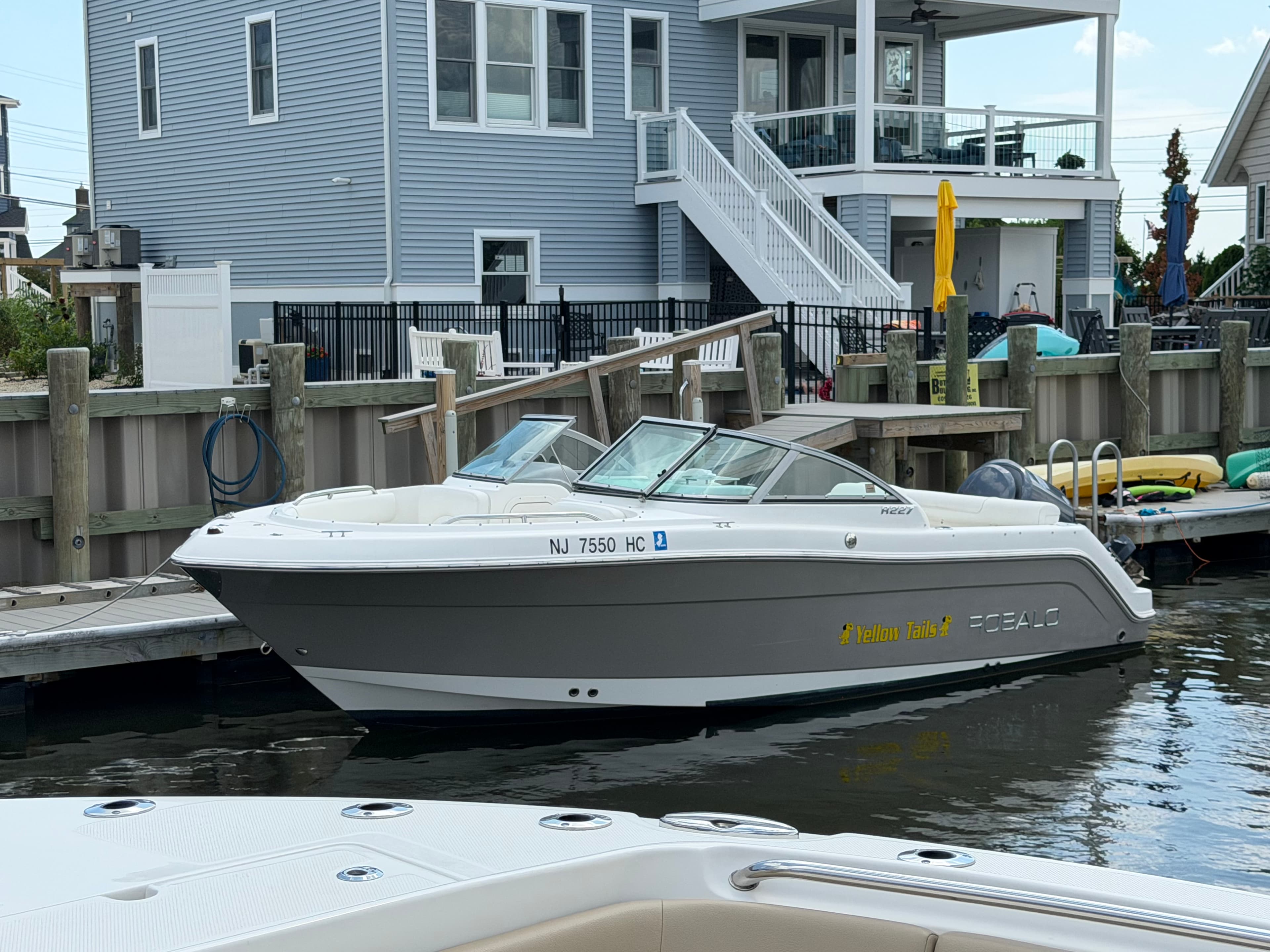 2010 Robalo 227 Dual Console in vendita a OSBORNVILLE, New Jersey Dual Console