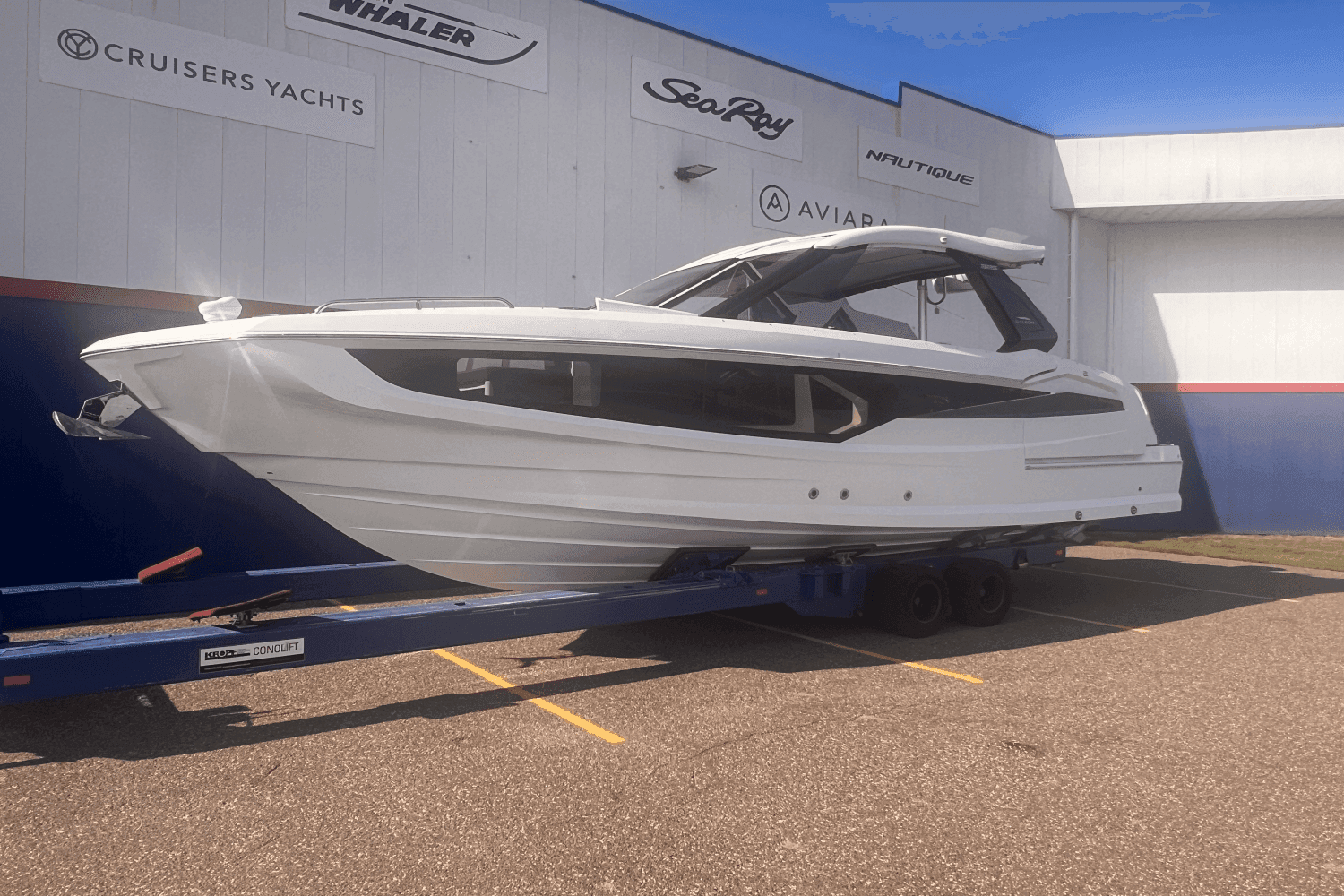2023 Galeon Yachts 325 GTO for Sale in Excelsior, Minnesota Bowrider