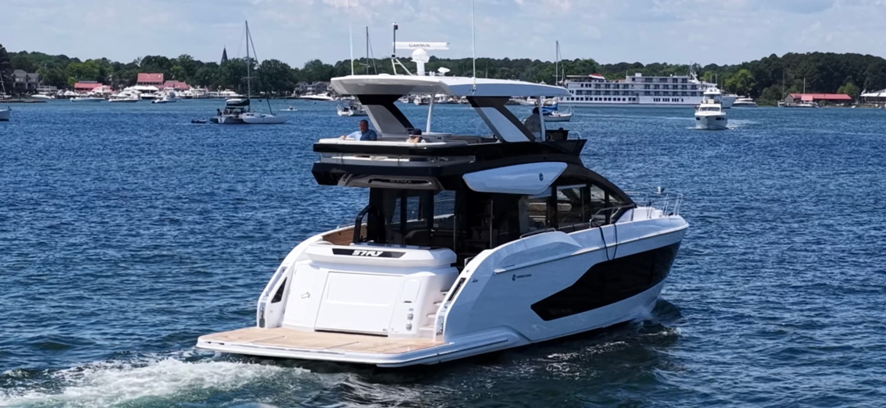2026 Cruisers Yachts 57 FLY à vendre à Grasonville, MD Motor Yacht 4