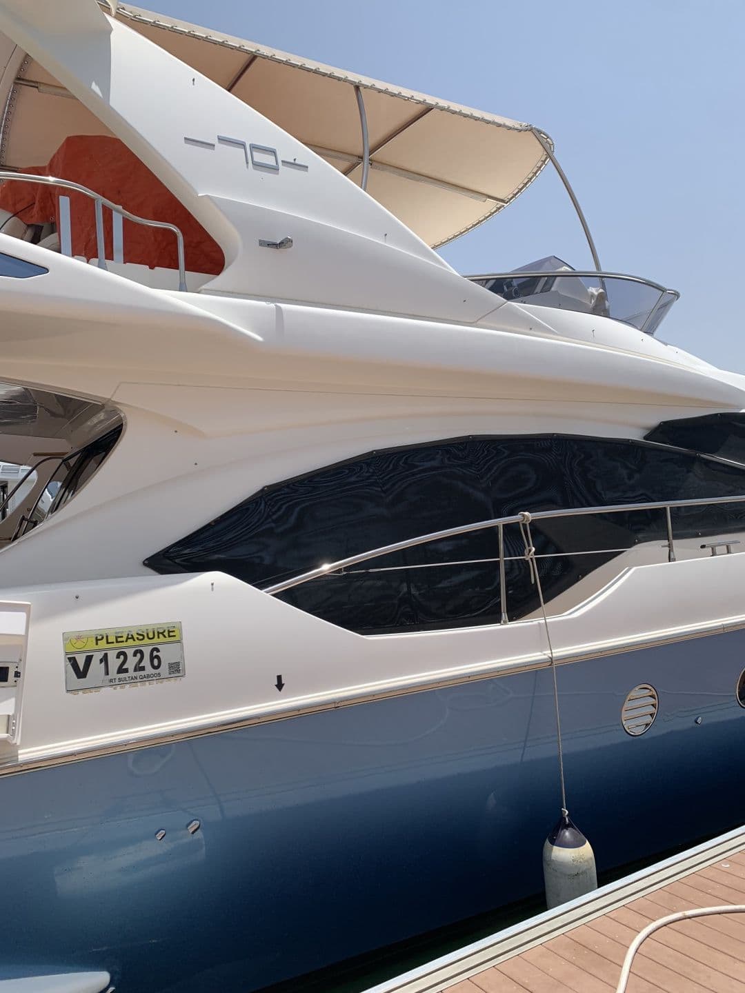 2011 Azimut 70 for Sale in Dubai, AE Flybridge 5