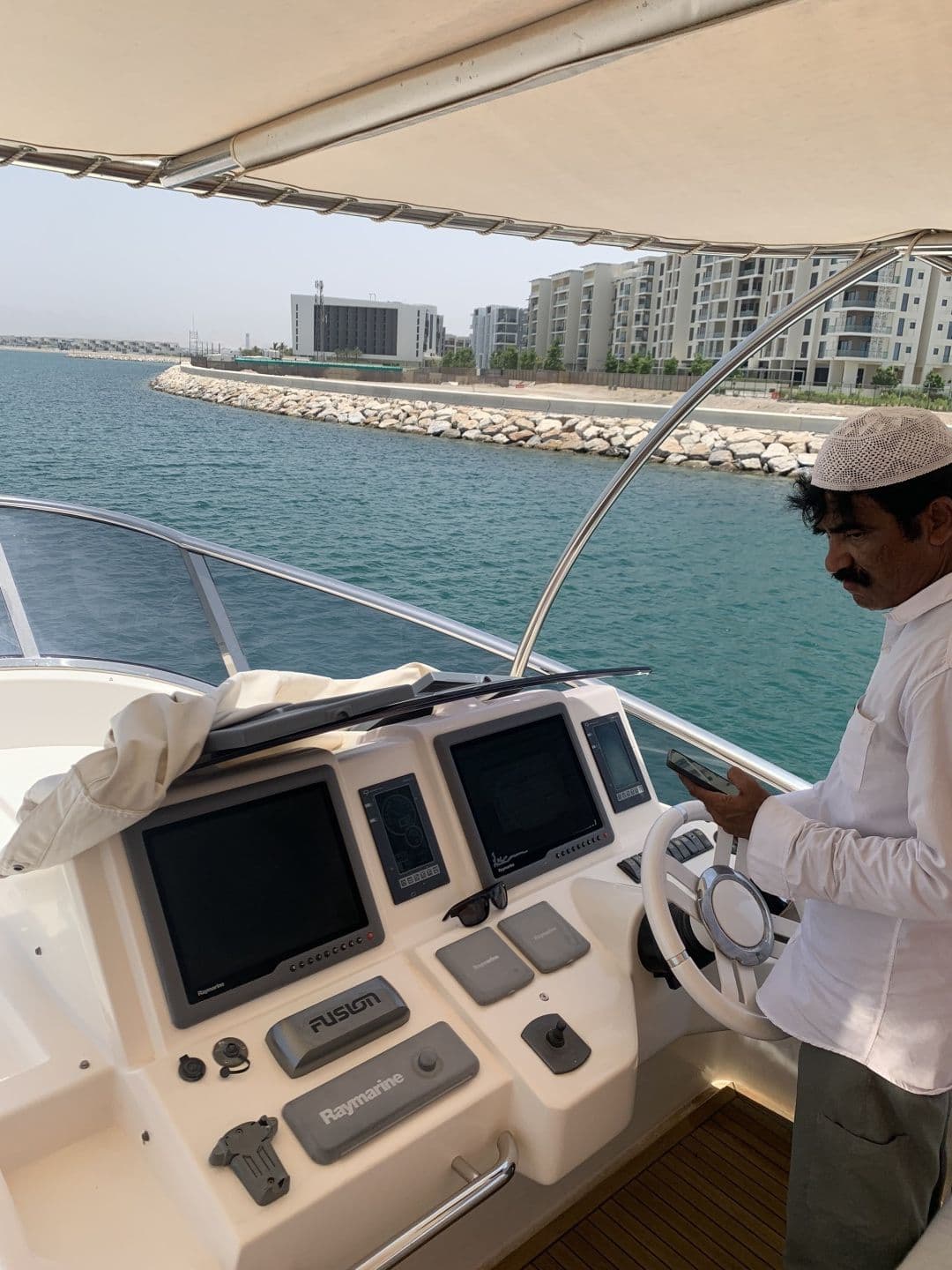 2011 Azimut 70 for Sale in Dubai, AE Flybridge 3