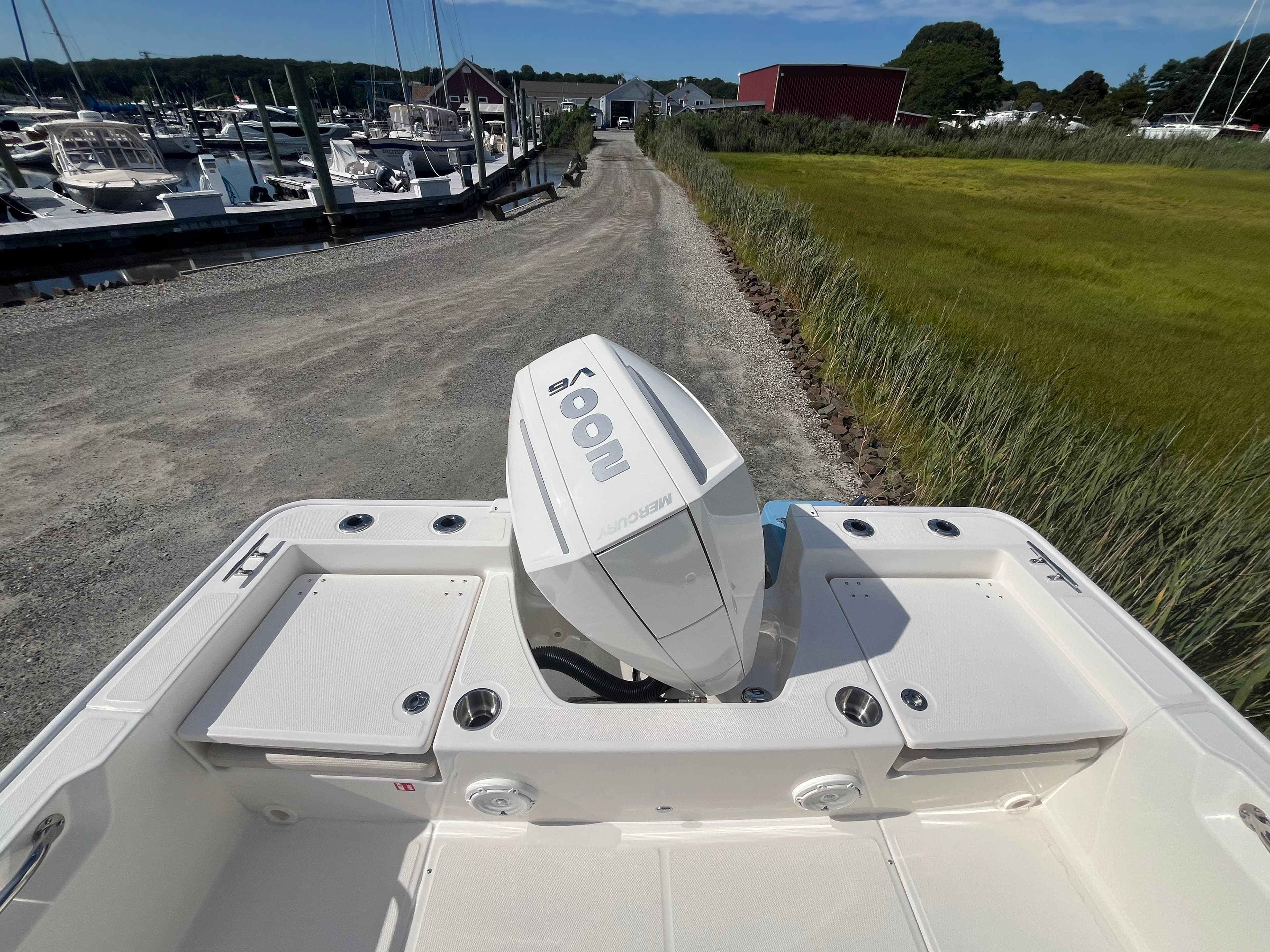 2027 Boston Whaler 210 Montauk te koop in Westbrook, Connecticut Center Console 3