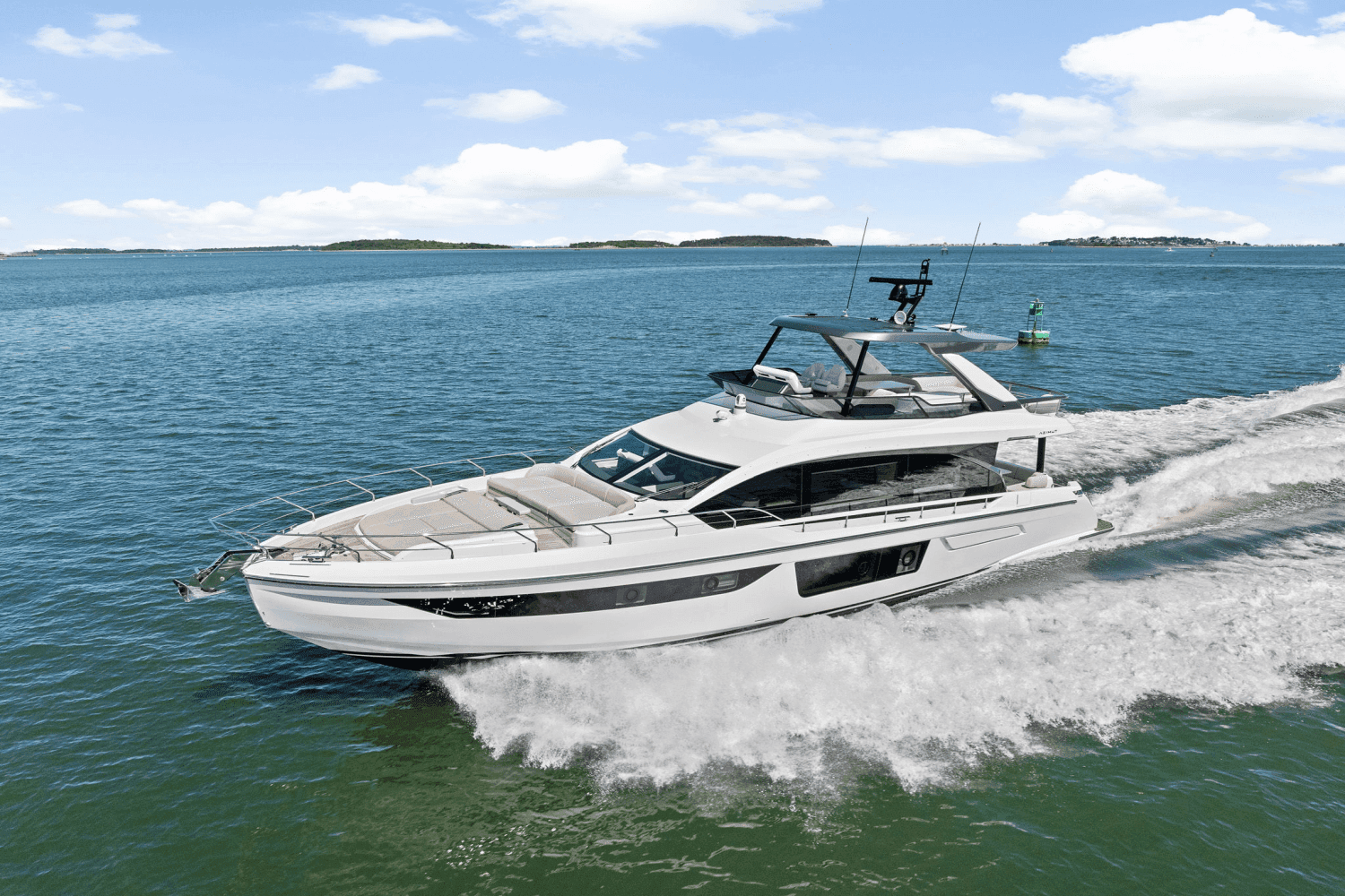 2026 Azimut Fly 68 zum Verkauf in Quincy, MA Motor Yacht 2
