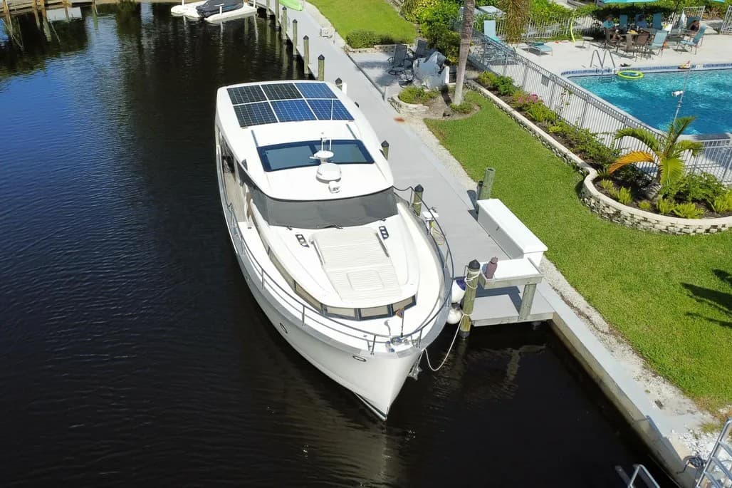2019 Greenline Yachts 40 Hybrid for Sale in Fort Myers, Florida Motor Yacht 3