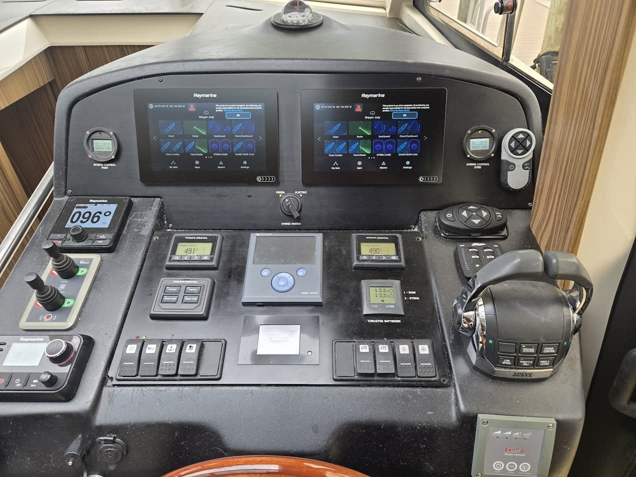 2019 Greenline Yachts 40 Hybrid for Sale in Fort Myers, Florida Motor Yacht 4