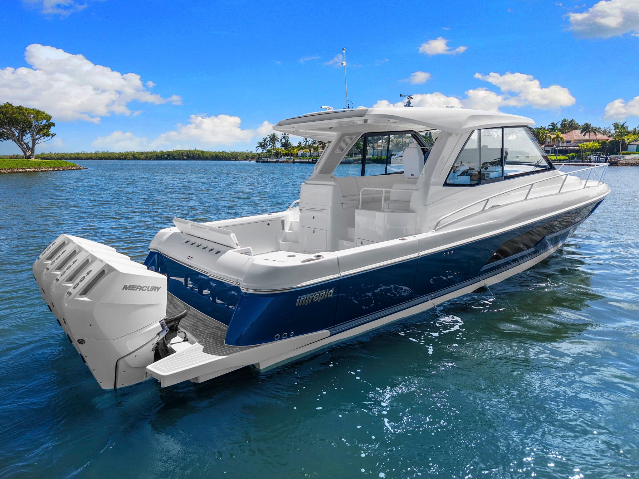 2026 Intrepid Powerboats 50 Evolution te koop in Naples, Florida Express Cruiser 5