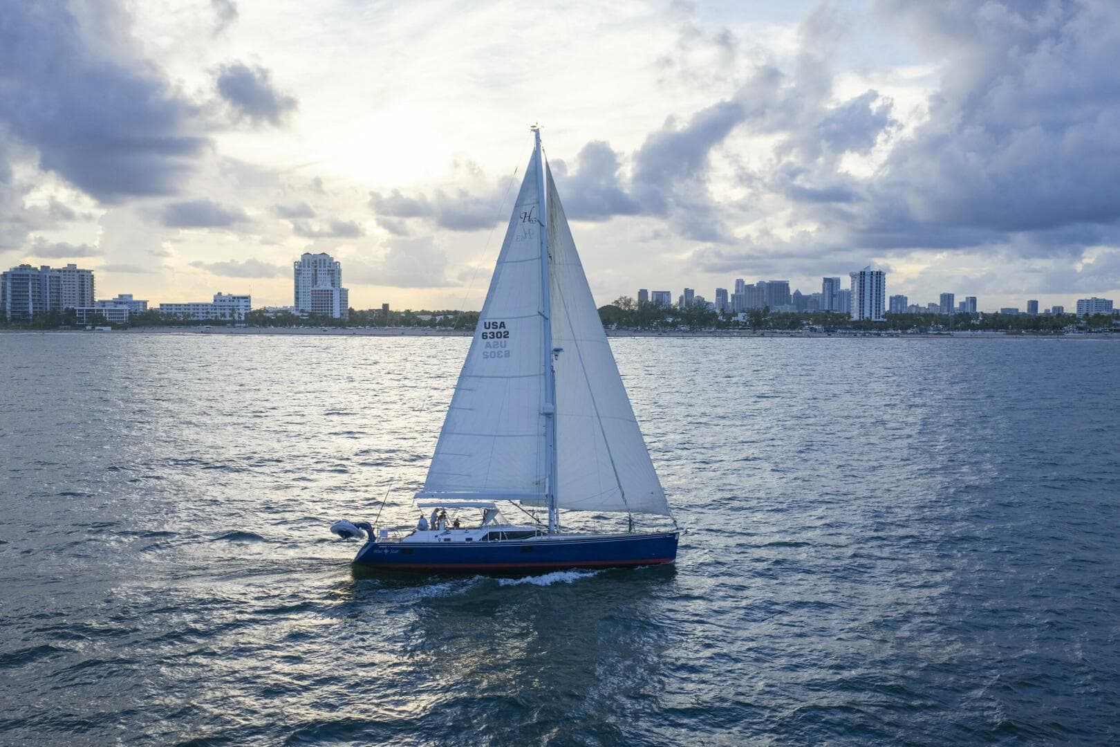 2013 Hylas Yachts H63 for Sale in Fort Lauderdale, Florida Center Cockpit 5