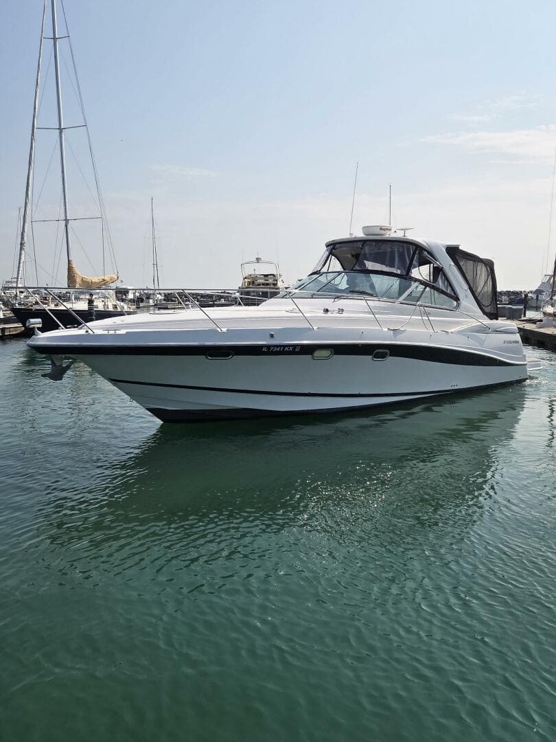 2008 Four Winns 378 Vista for Sale in Waukegan, Illinois Express Cruiser