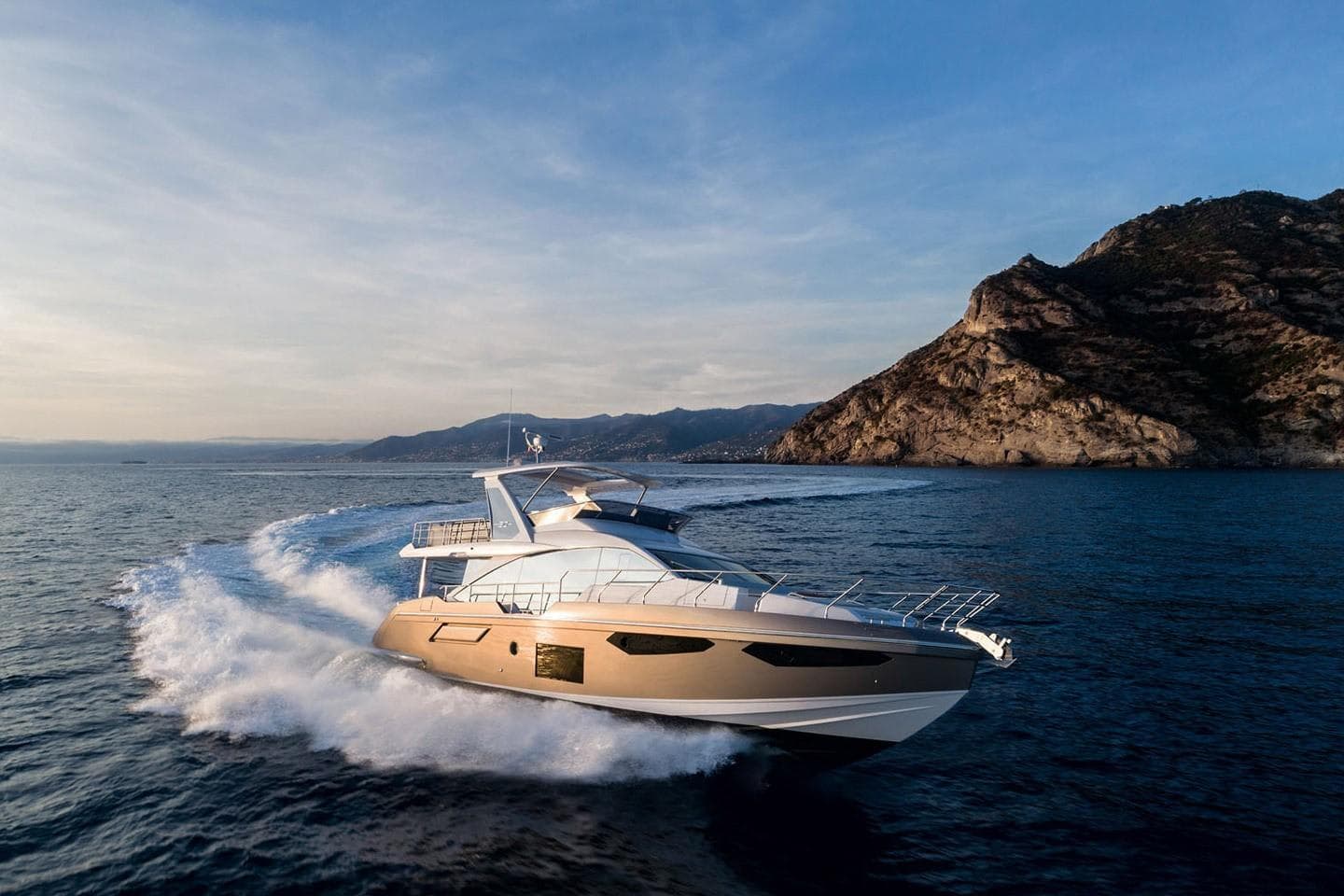2024 Azimut Fly 60 for Sale in Naples, Florida Flybridge 4