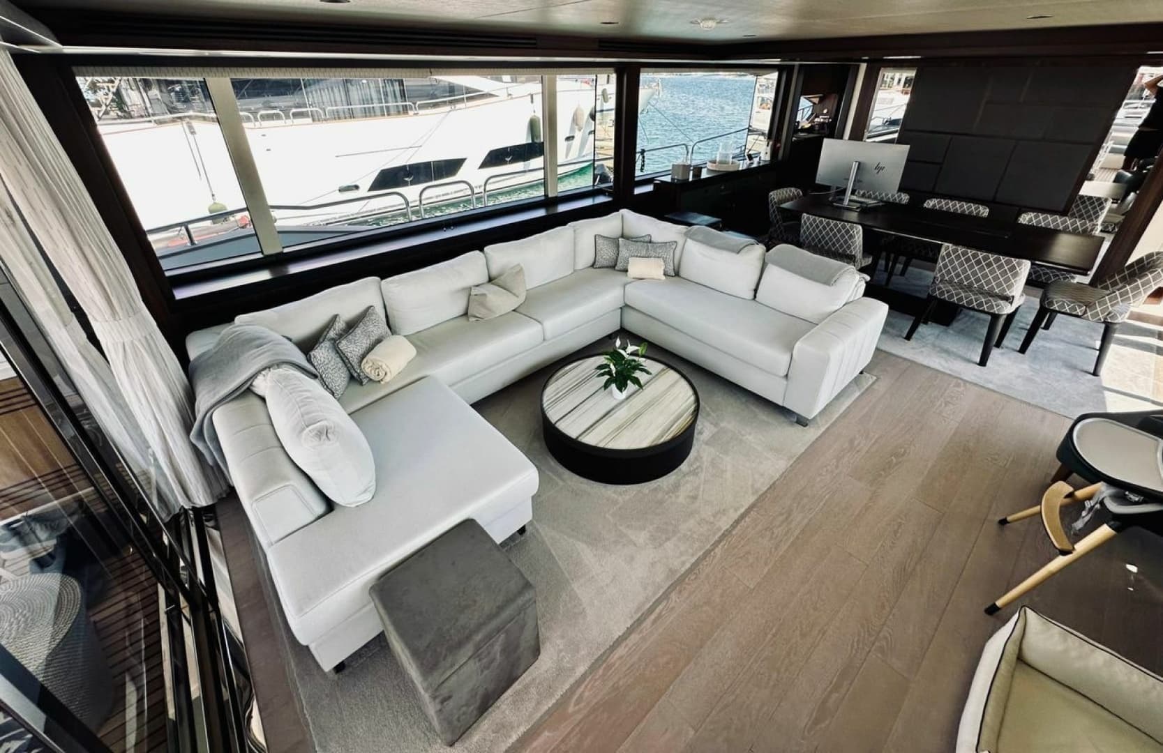 2022 Sunseeker 95 Yacht for Sale in Athens, GR Flybridge 3