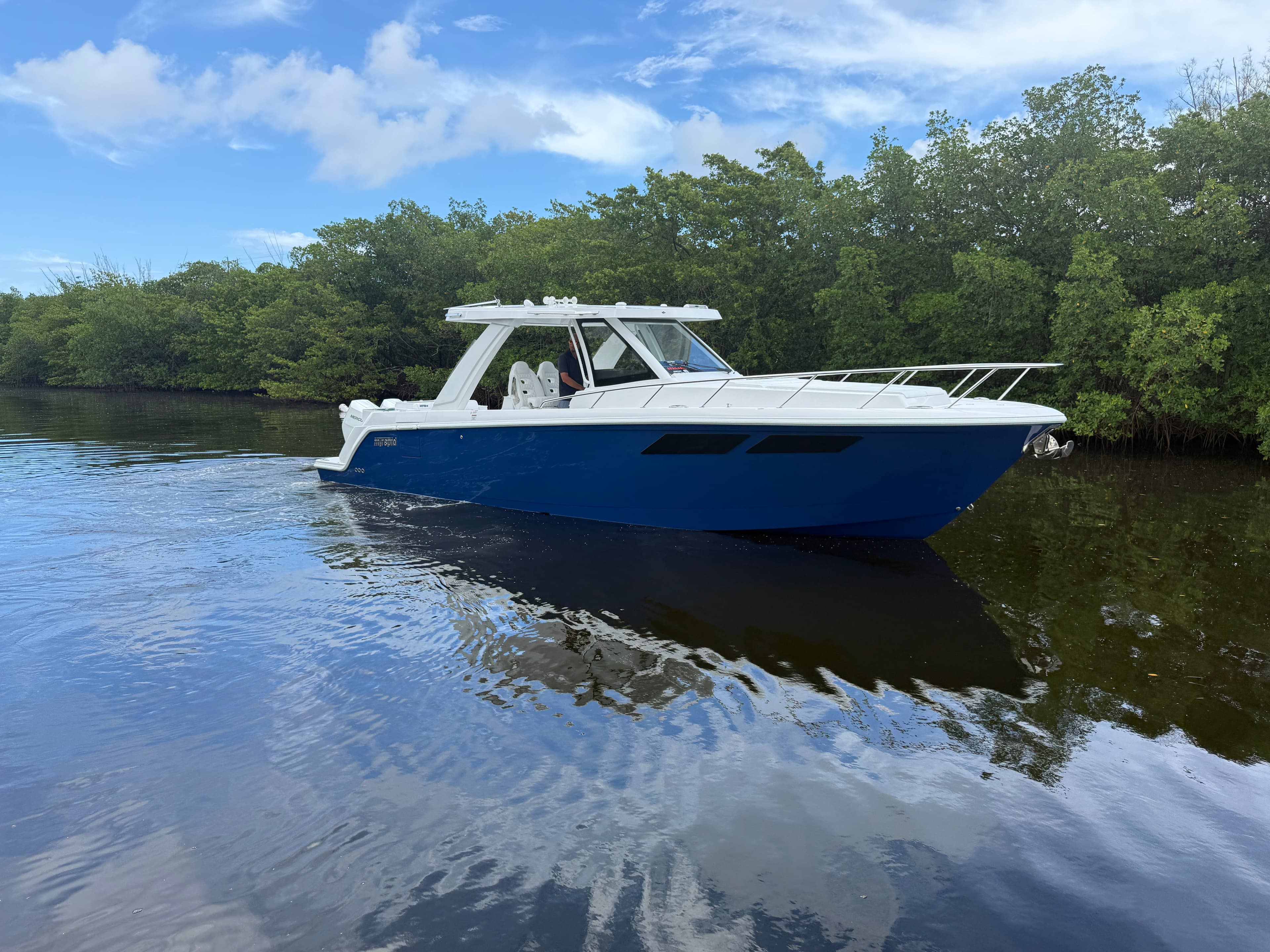 2026 Intrepid Powerboats 35 Valor a la venta en Dania, FL Center Console 3