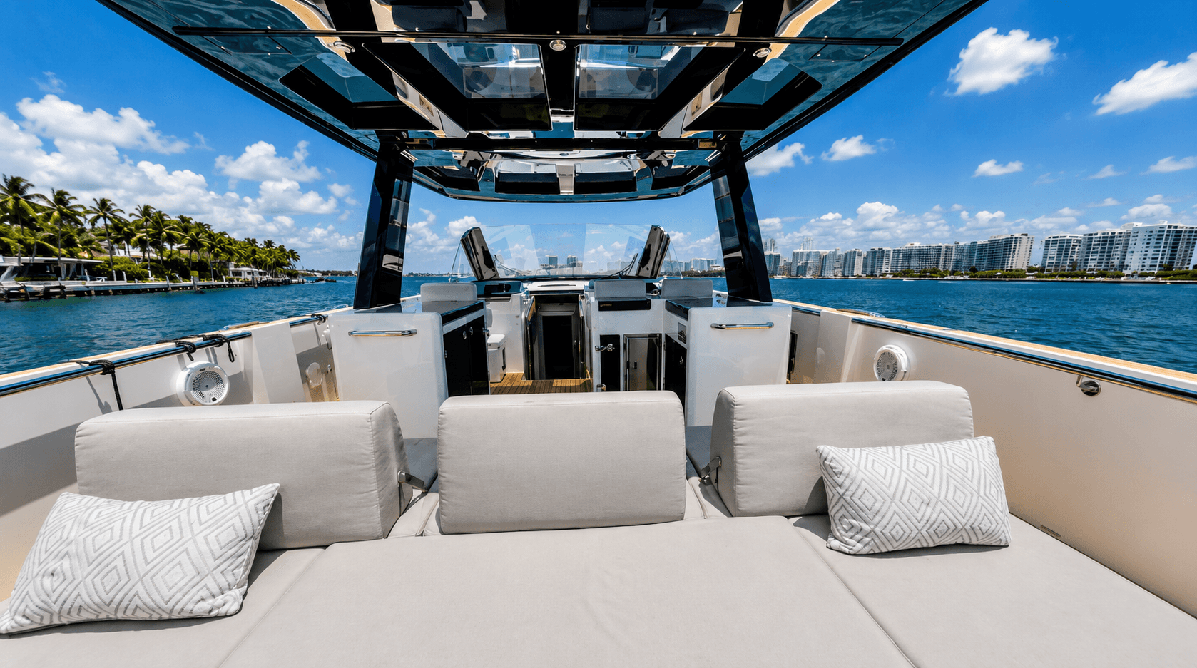 2017 FJORD 48 Open zum Verkauf in Miami Beach, Florida Motor Yacht 5