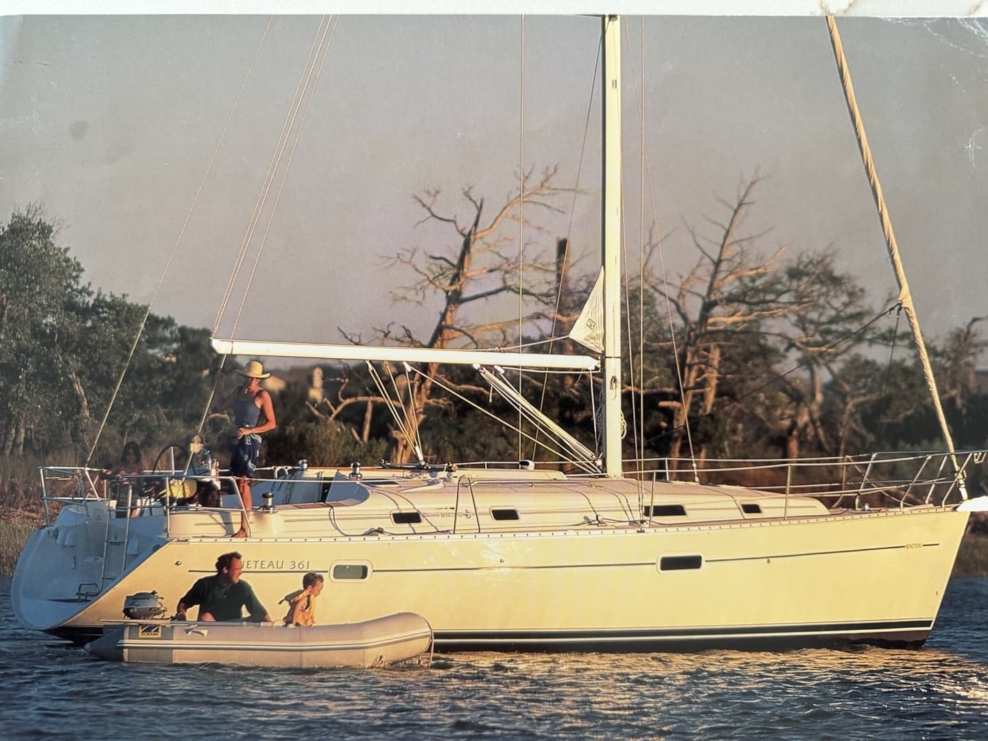 2002 Beneteau Oceanis Clipper 361 in vendita a South Dartmouth, Massachusetts Monohull