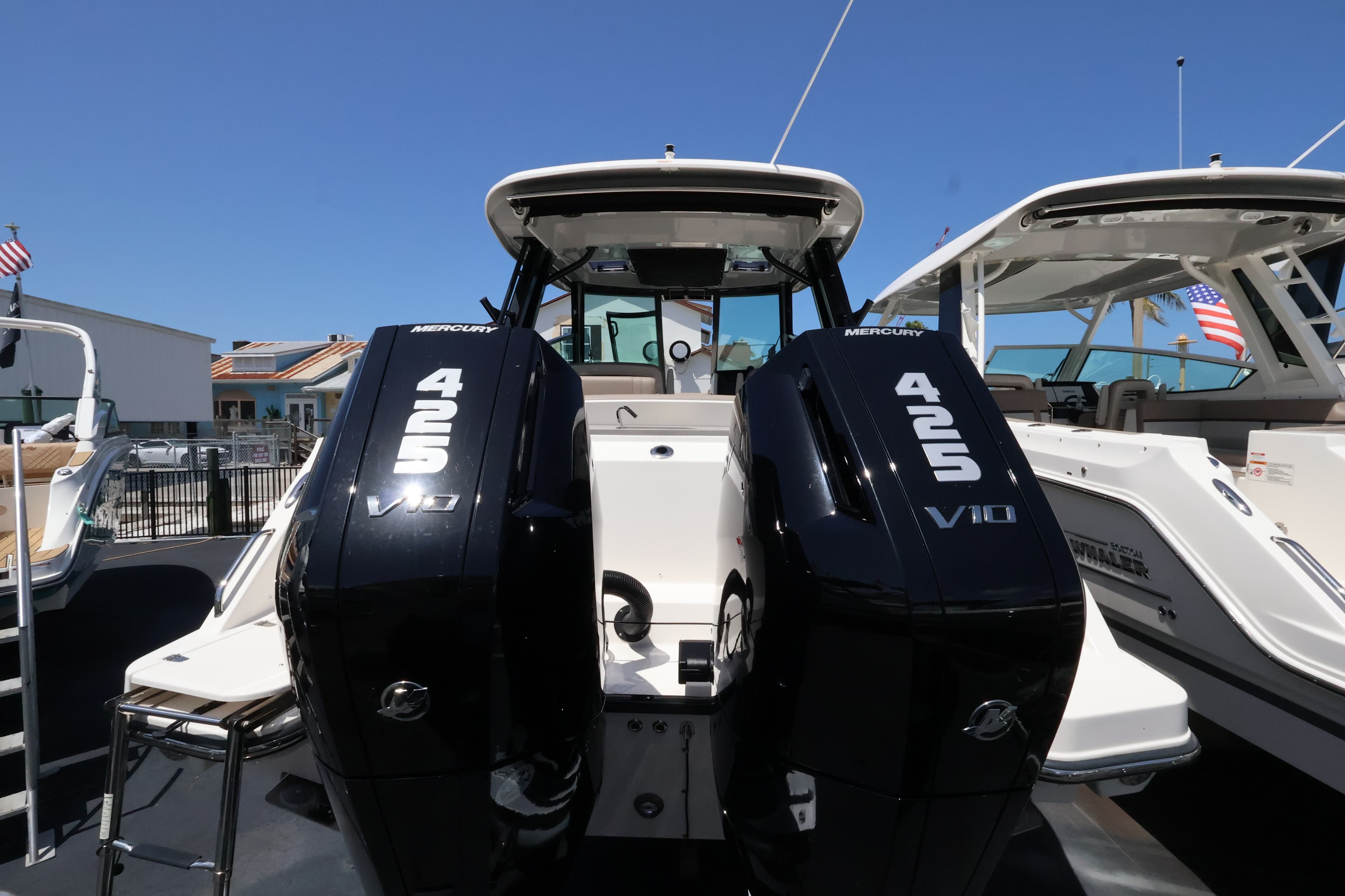 2026 Boston Whaler 330 Vantage zum Verkauf in Naples, Florida Dual Console 3