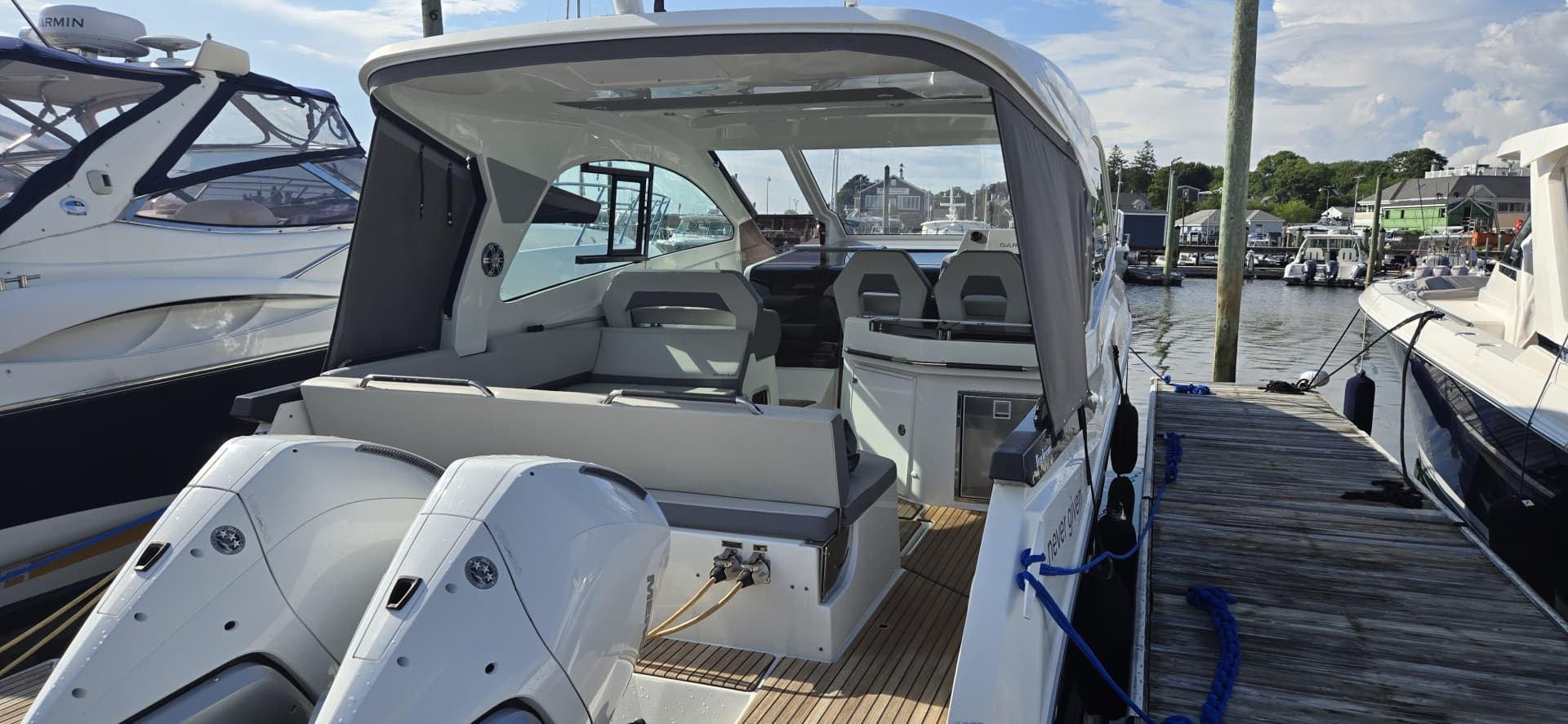 2021 Beneteau Gran Turismo 32 Sold in South Dartmouth, Massachusetts Express Cruiser 2