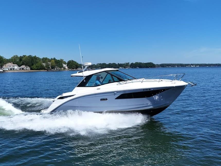 2026 Sea Ray Sundancer 320 for Sale in Cornelius, North Carolina Express Cruiser 3