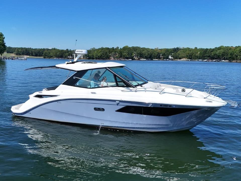 2026 Sea Ray Sundancer 320 for Sale in Cornelius, North Carolina Express Cruiser 4