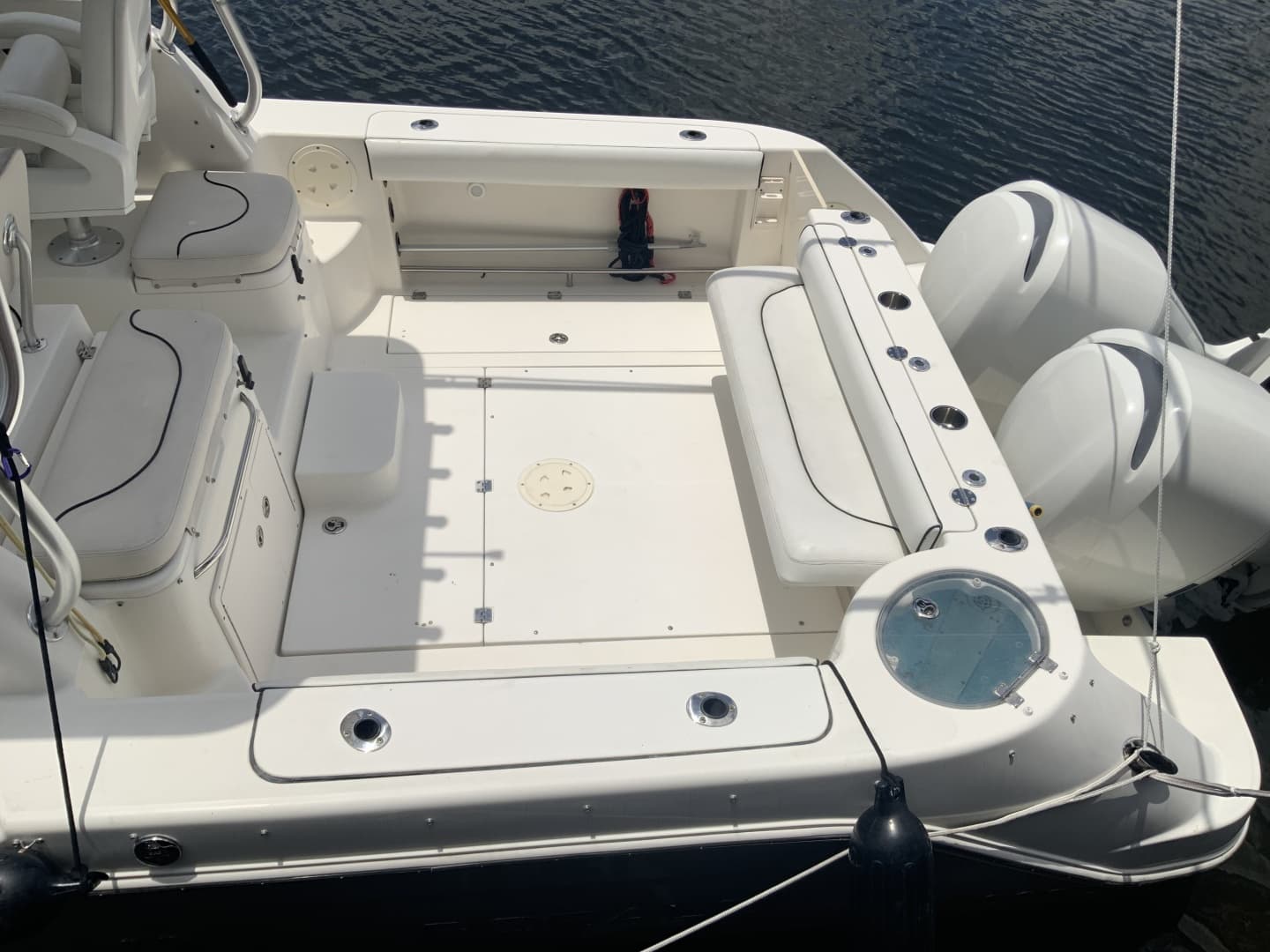 2007 Robalo R305 zum Verkauf in Deerfield Beach, Florida Walk-around Boats 4