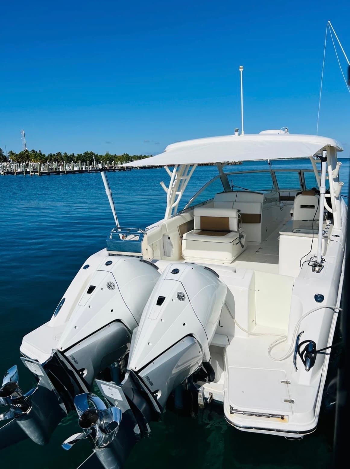 2016 Boston Whaler 320 Vantage zum Verkauf in Deerfield Beach, FL Bowrider 3