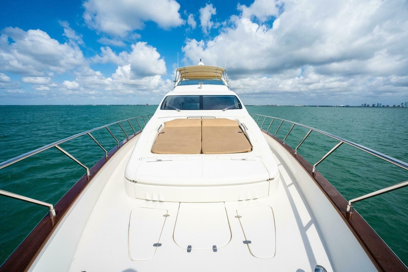 2004 Azimut 80 Carat for Sale in Miami, Florida Motor Yacht 4