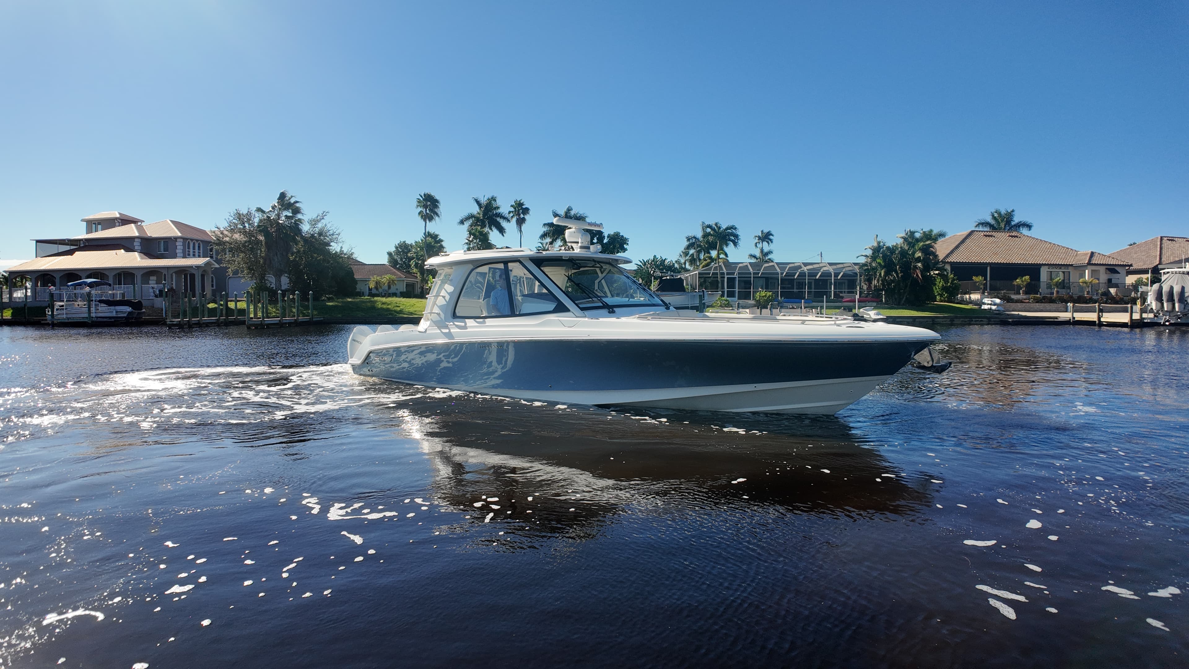 2022 Boston Whaler 380 Realm for Sale in Fort Myers, FL Bowrider