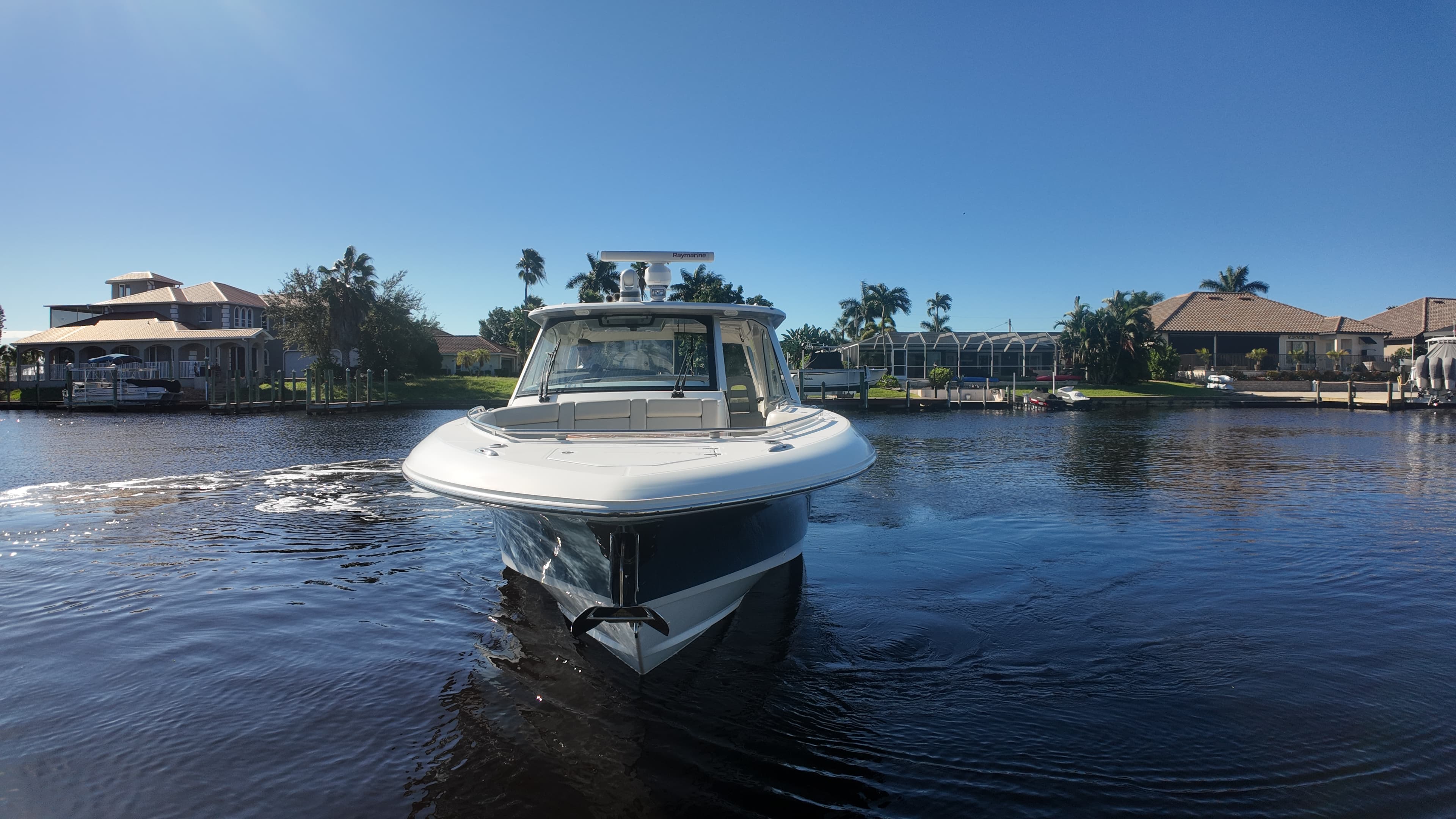 2022 Boston Whaler 380 Realm for Sale in Fort Myers, FL Bowrider 5
