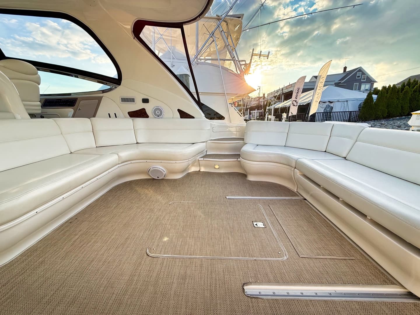 2003 Sea Ray 550 Sundancer for Sale in Brielle, New Jersey Express Cruiser 5