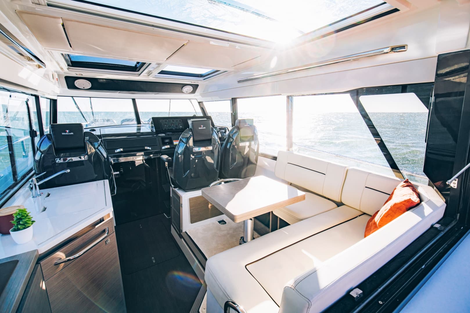 2027 Wellcraft 38 Explorer for Sale in South Dartmouth, Massachusetts Walk-around Boats 5