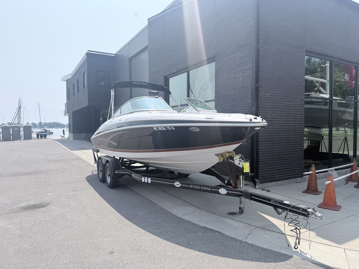 2007 Four Winns 240 Horizon zum Verkauf in Harbor Springs, Michigan Bowrider 2