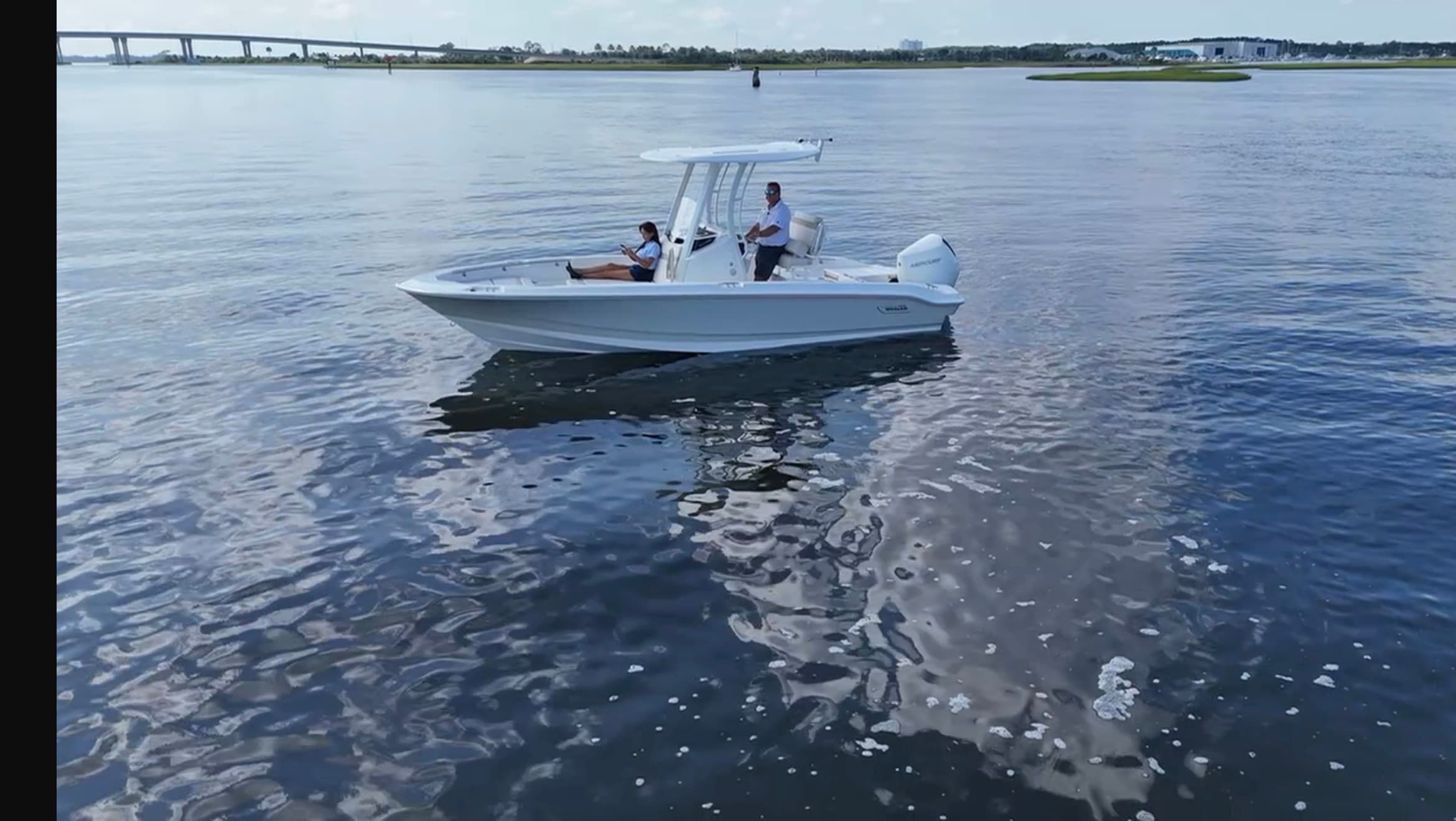 2027 Boston Whaler 220 Dauntless a la venta en Jacksonville Beach, Florida Center Console 4