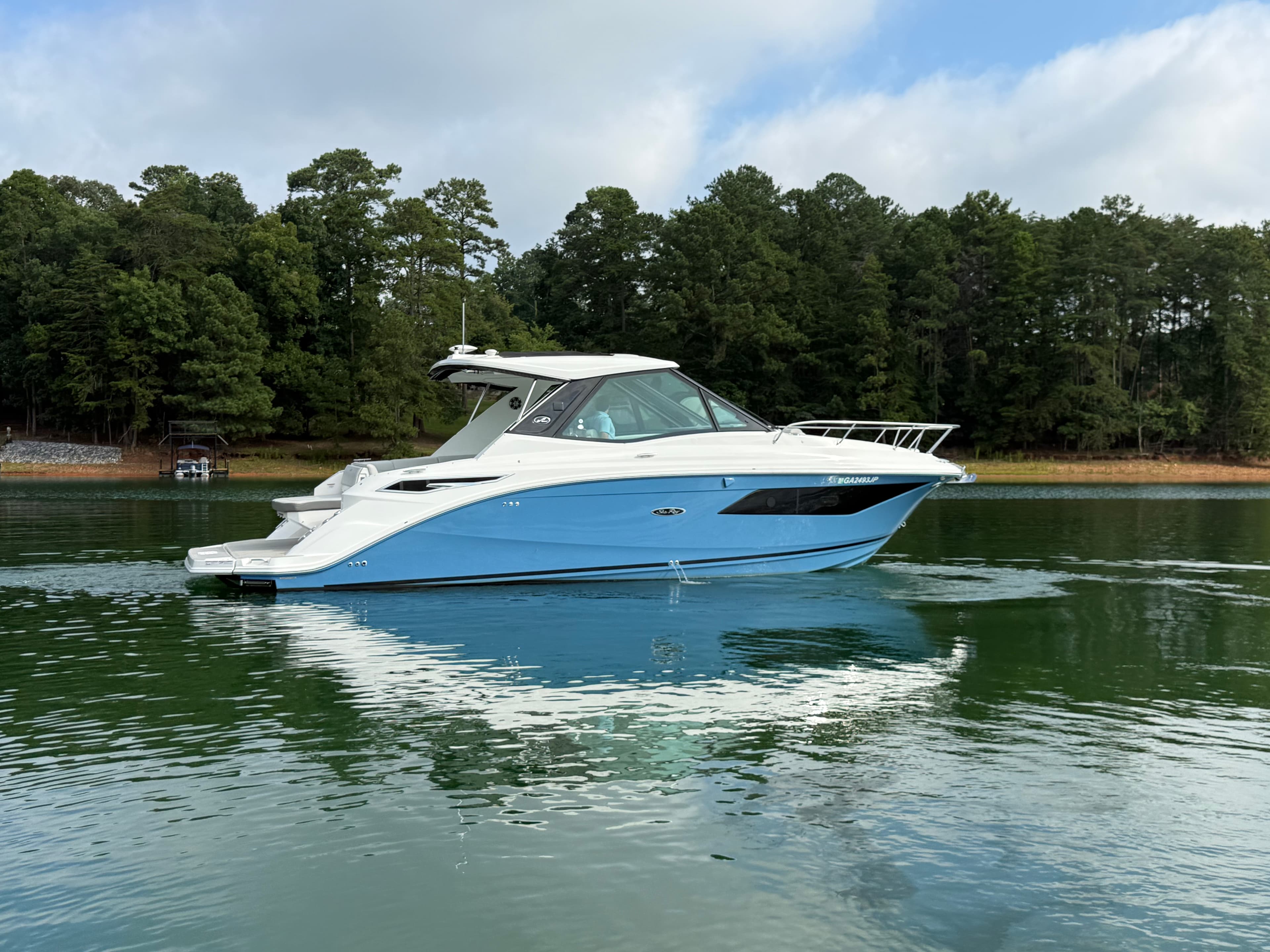 2024 Sea Ray Sundancer 320 in vendita a Cumming, GA Express Cruiser