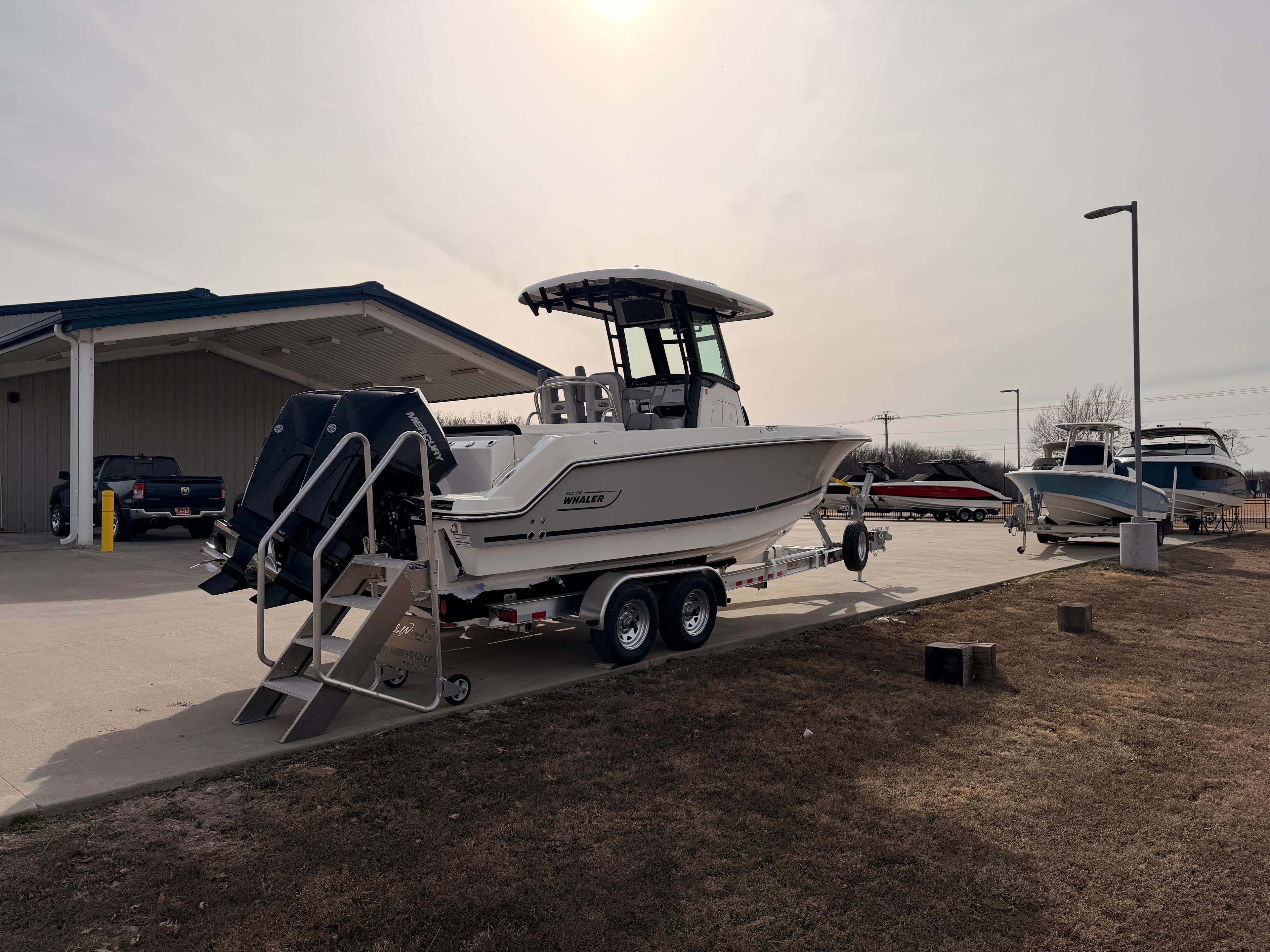 2026 Boston Whaler 250 Outrage for Sale in Monkey Island, OK Center Console 3